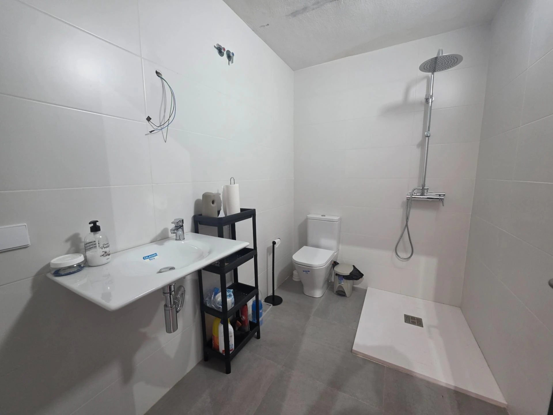 Amplio Local Comercial en Ontinyent - Oportunidad Única