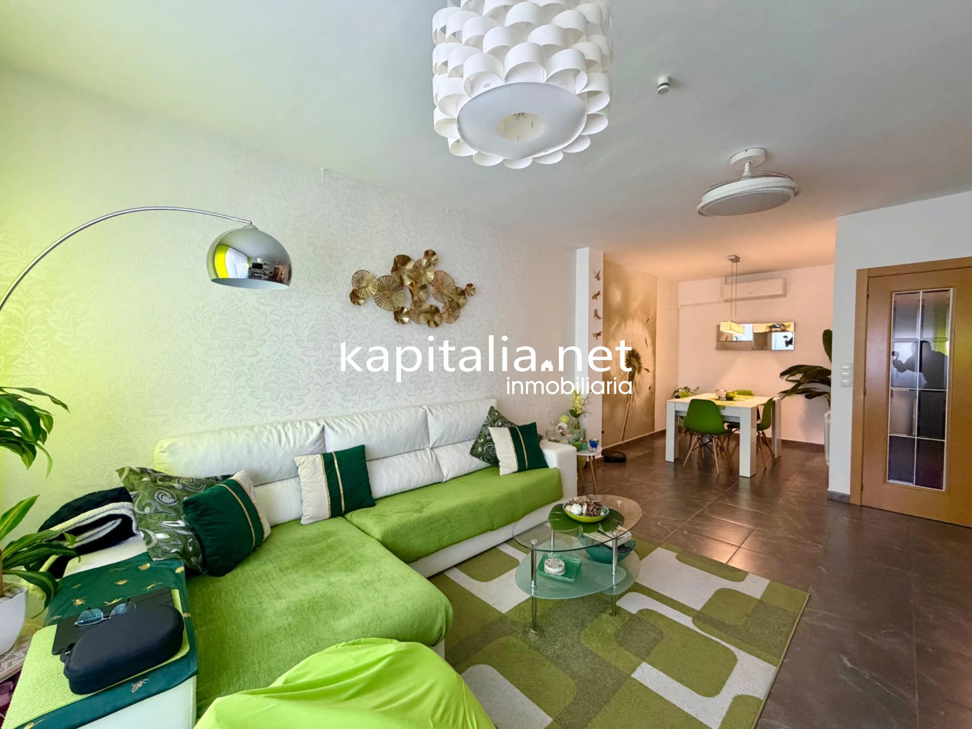 MAGNÍFICA VIVIENDA DE 4 HABITACIONES EN EDIFICIO DE RECIENTE CONSTRUCCIÓN