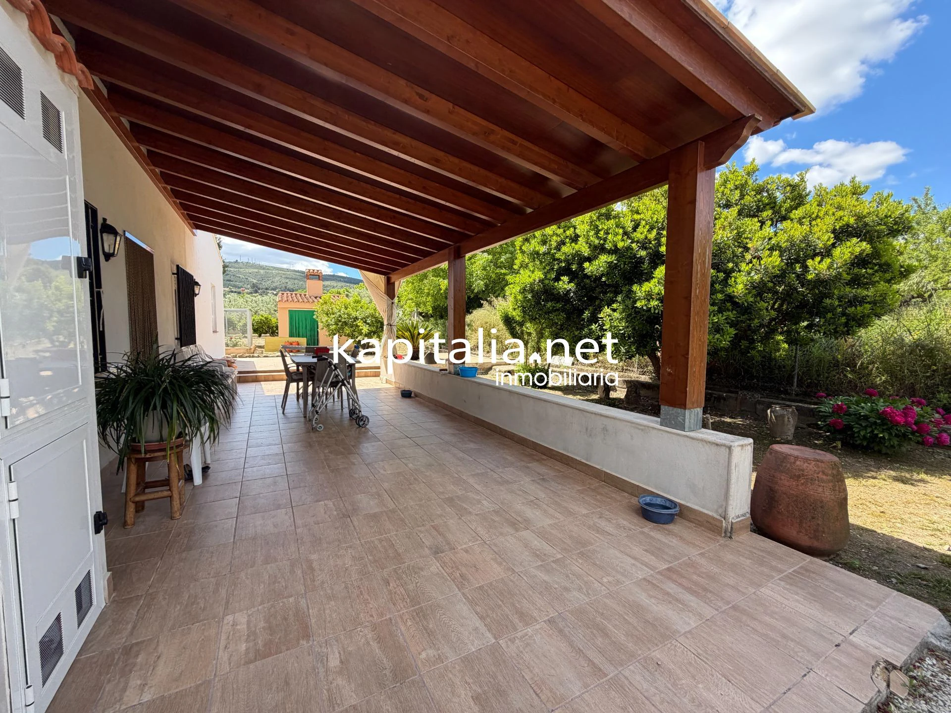 CHALET VENTA EN EXCLUSIVA EN KAPITALIA Y MUY CERCA DE LA CIUDAD.