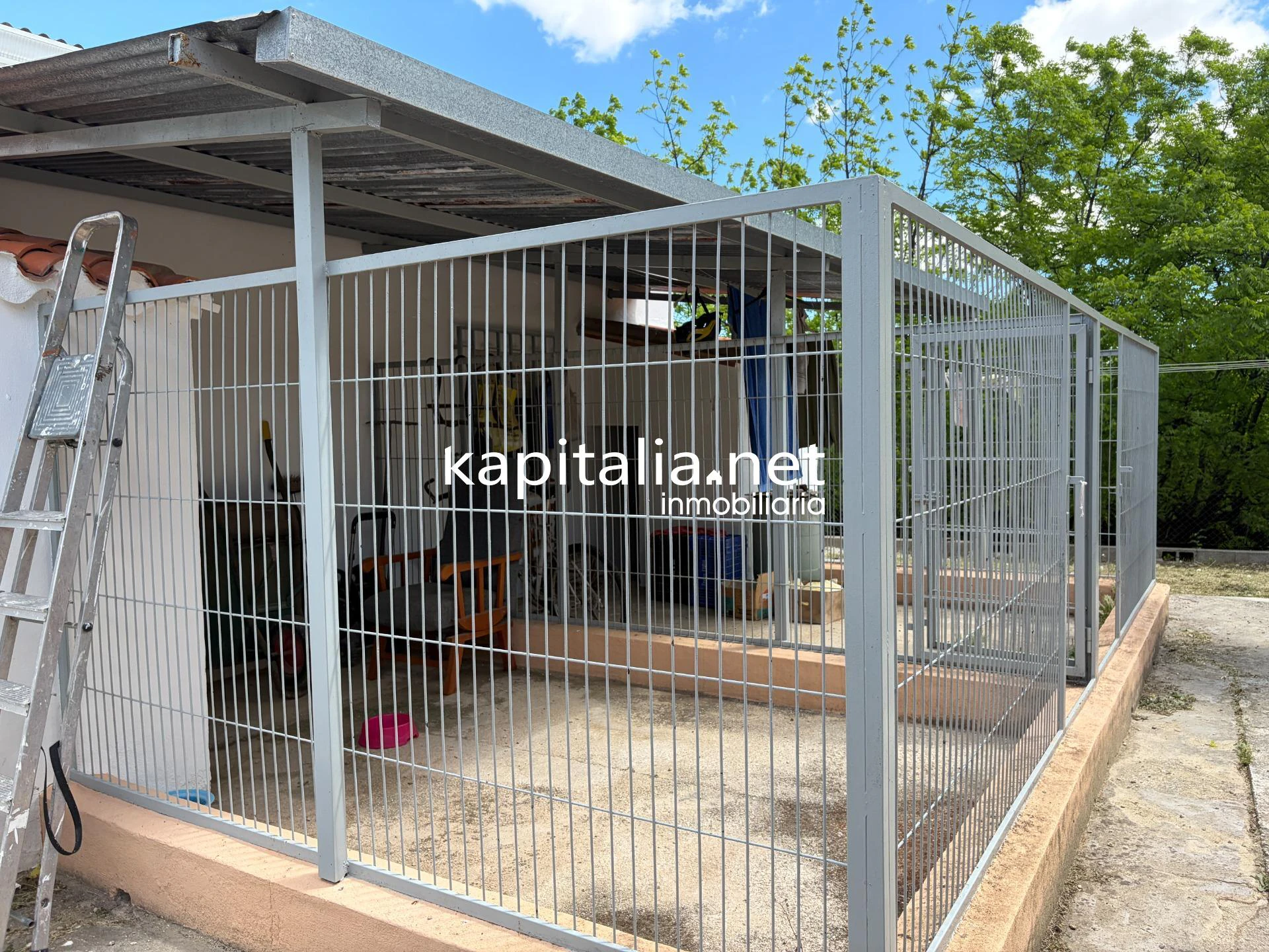 CHALET VENTA EN EXCLUSIVA EN KAPITALIA Y MUY CERCA DE LA CIUDAD.