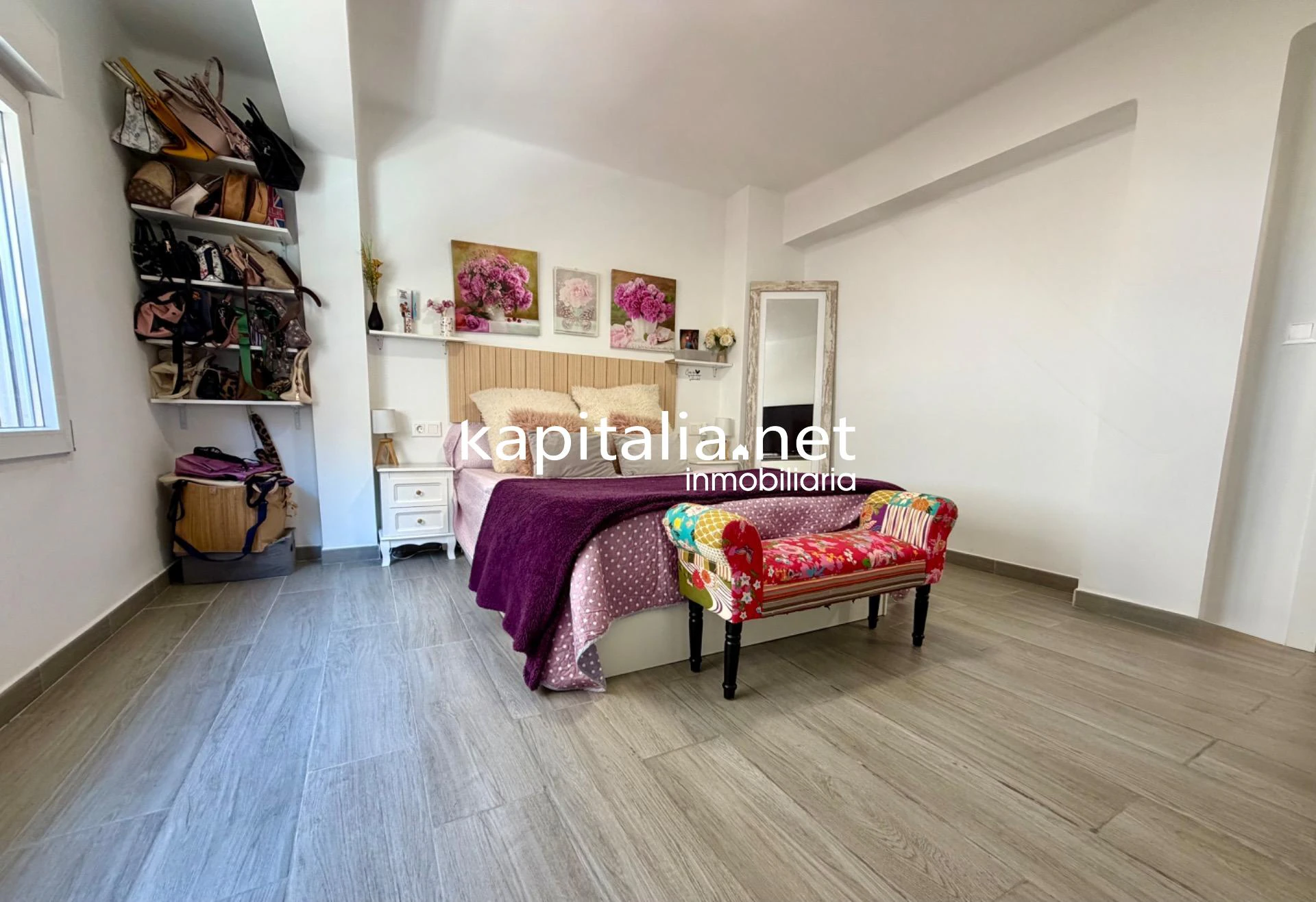 ¡Espectacular casa reformada practica con terraza, diseño y máxima tranquilidad!