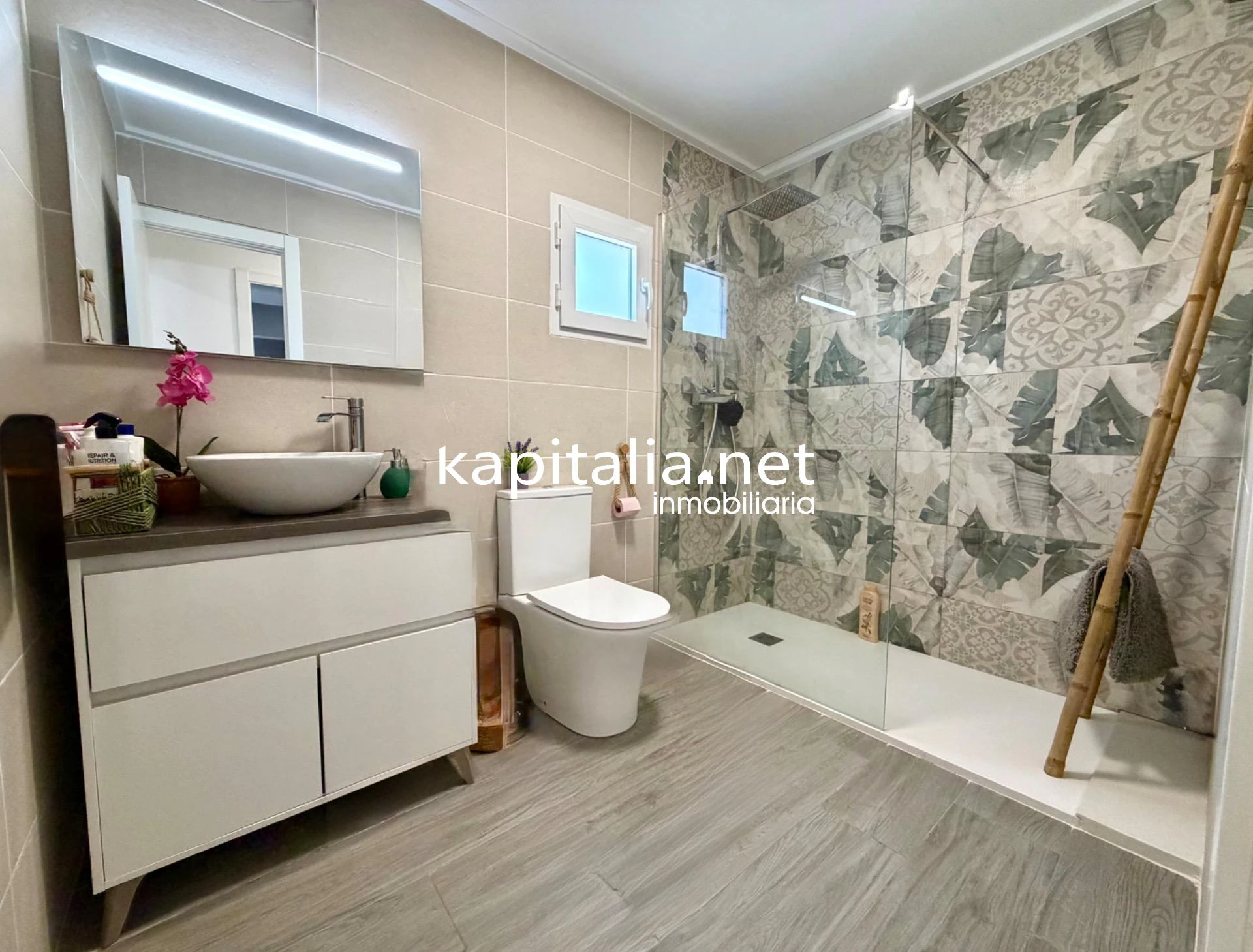 ¡Espectacular casa en Muro reformada practica con terraza, diseño y máxima tranquilidad!