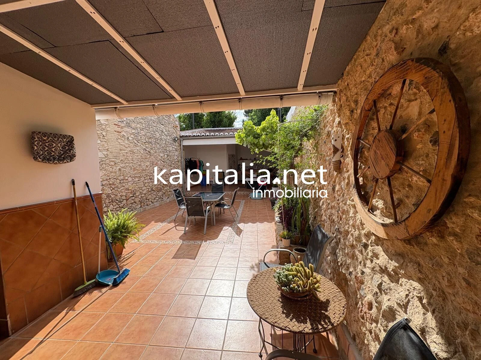 ESPECTACULAR CASA ADOSADA TOTALMENTE REFORMADA Y EQUIPADA LISTA PARA ENTRAR A VIVIR A LA VENTA EN MANUEL