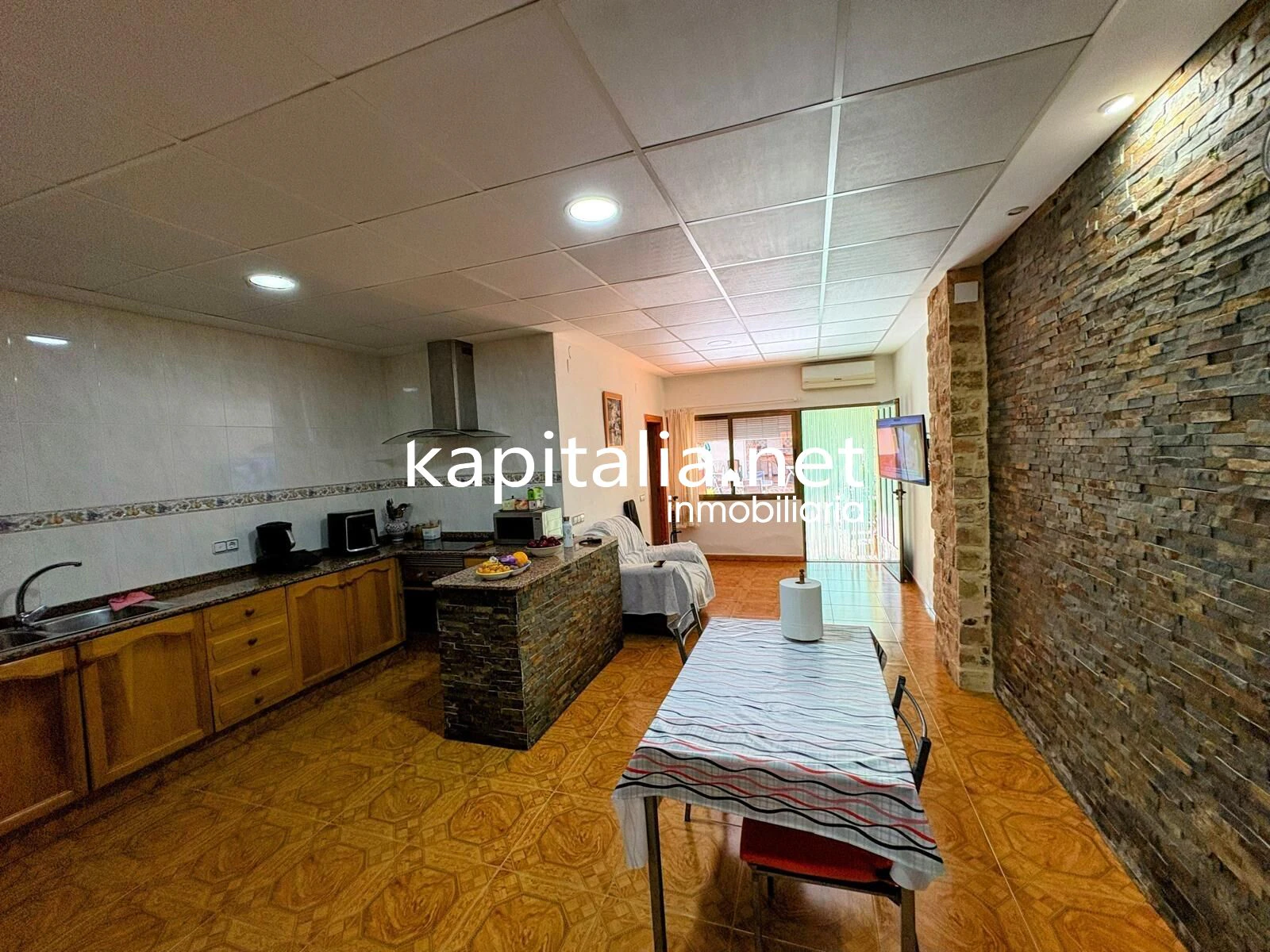 ESPECTACULAR CASA ADOSADA TOTALMENTE REFORMADA Y EQUIPADA LISTA PARA ENTRAR A VIVIR A LA VENTA EN MANUEL
