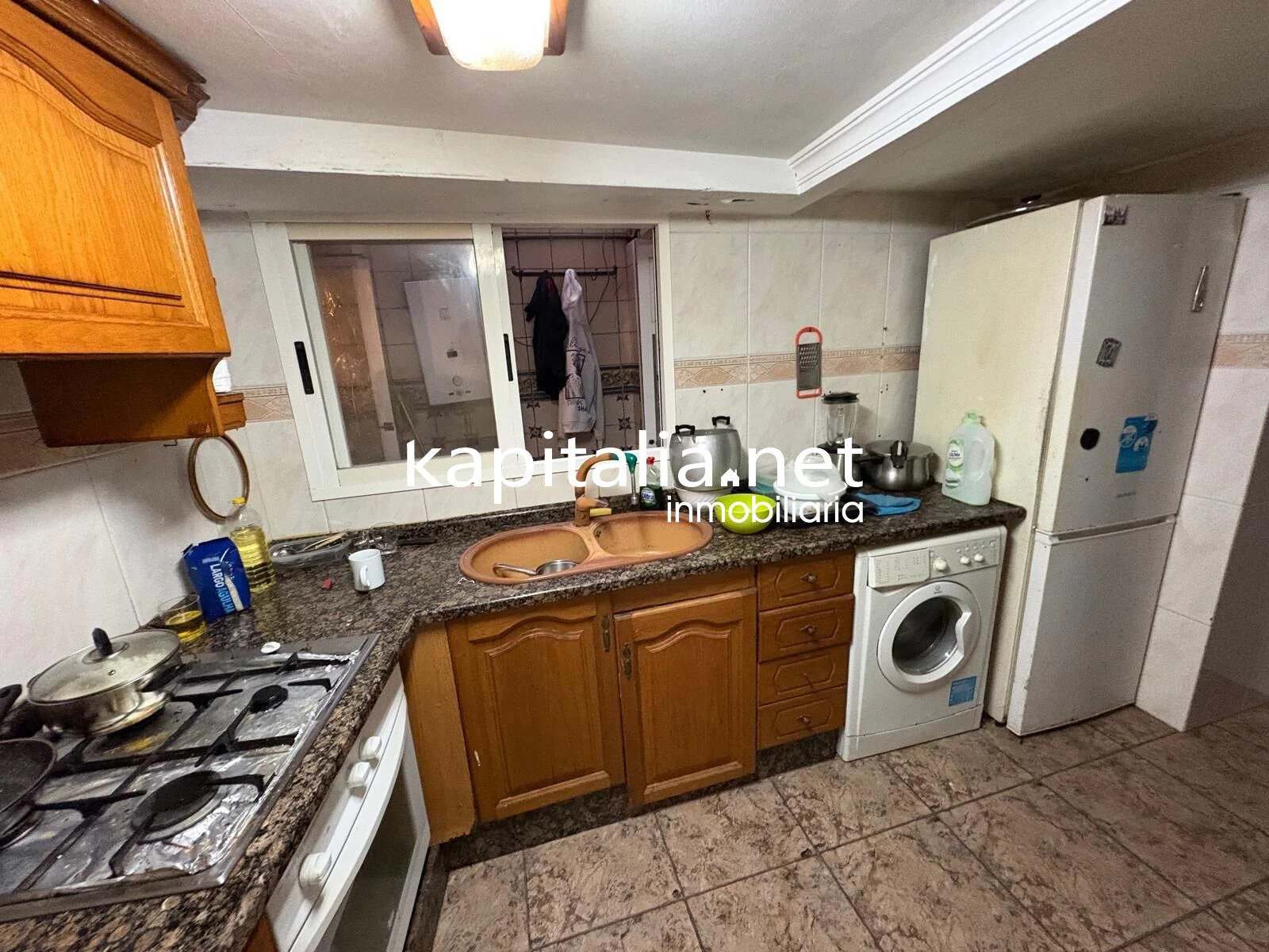 CASA CON GARAJE A LA VENTA EN XATIVA