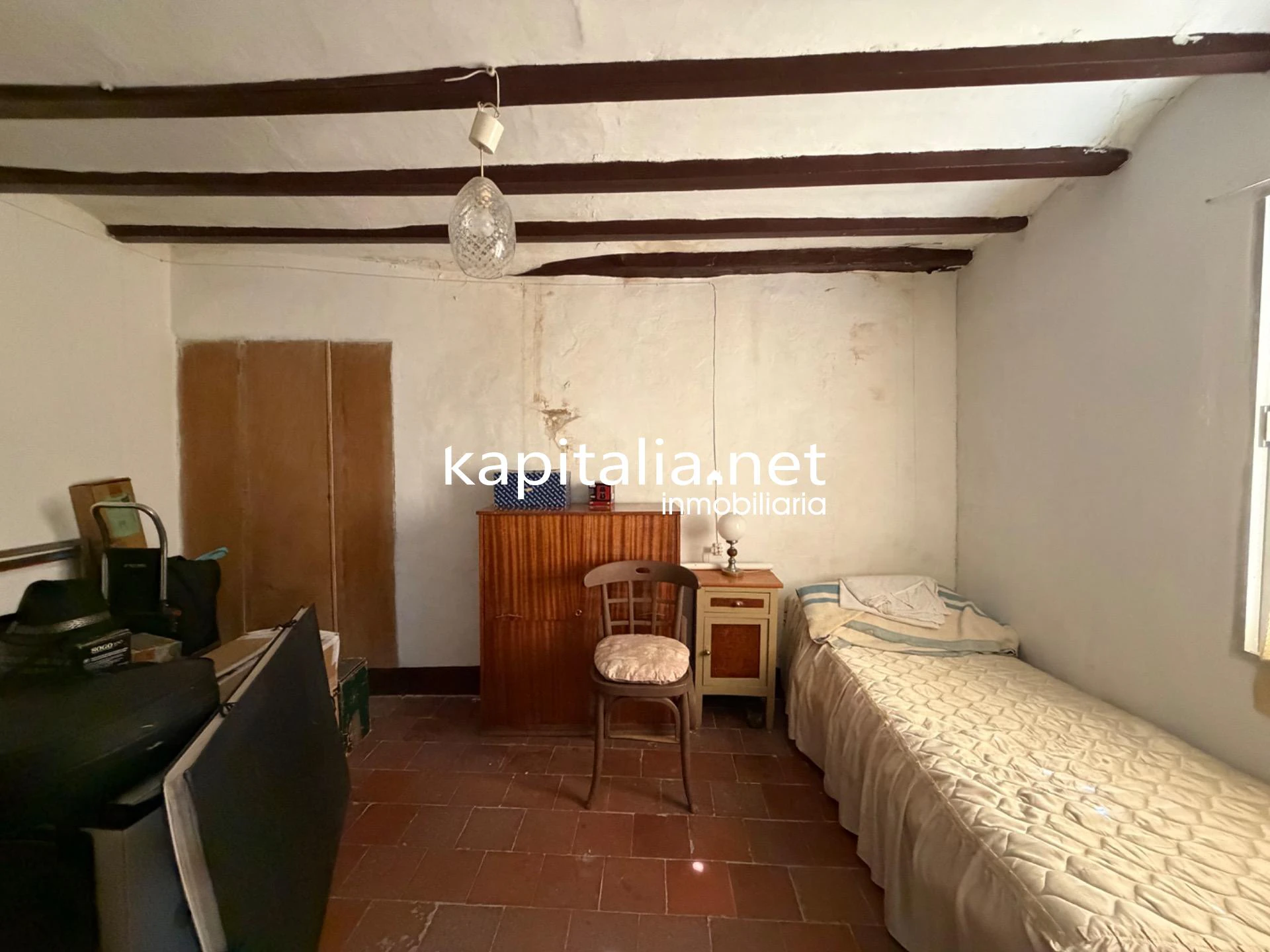 Piso para reformar con gran balcón junto al 