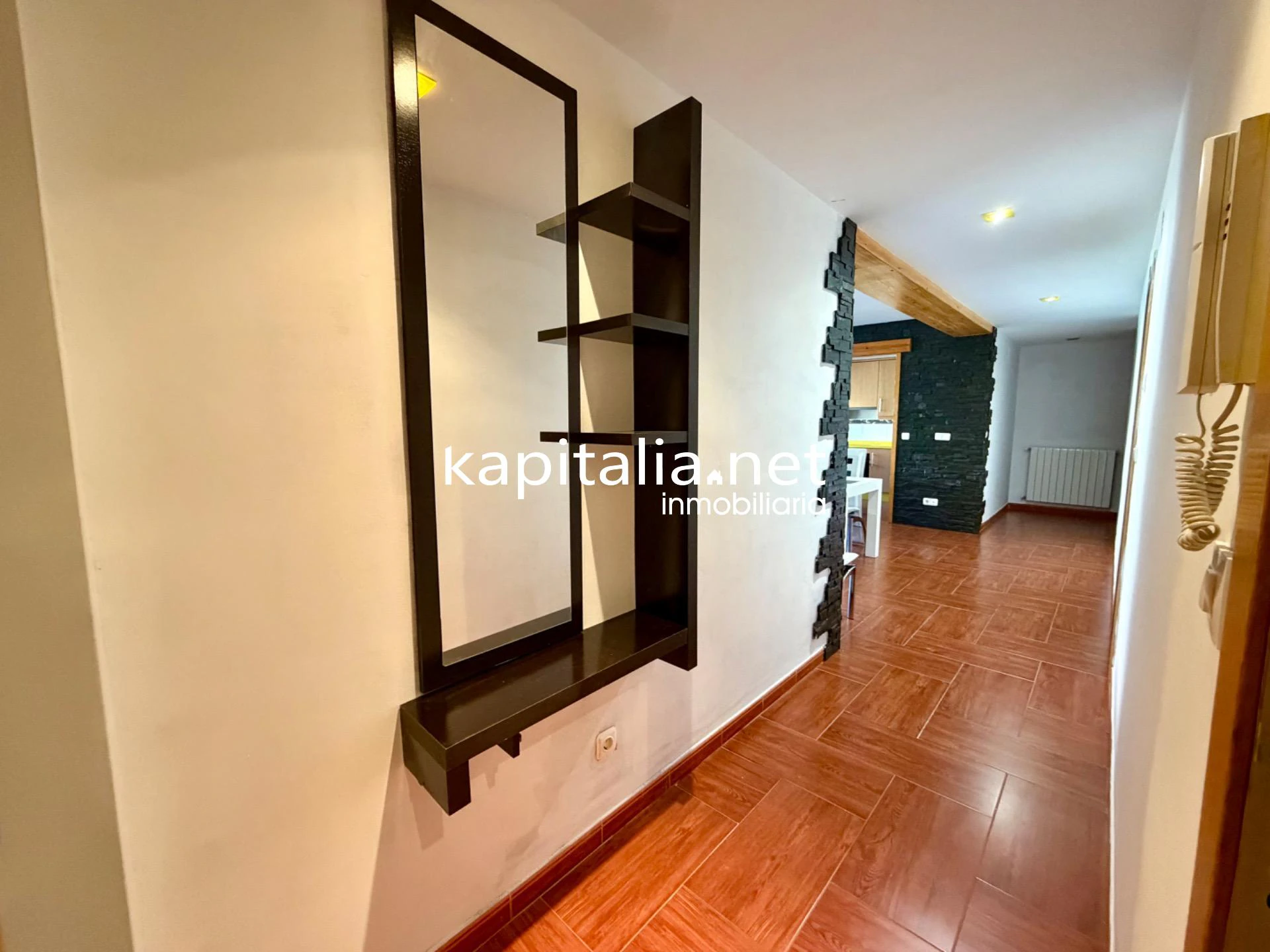 Bajo exterior con garaje, trastero y piscina ¡Listo para entrar a vivir y gastos mínimos!