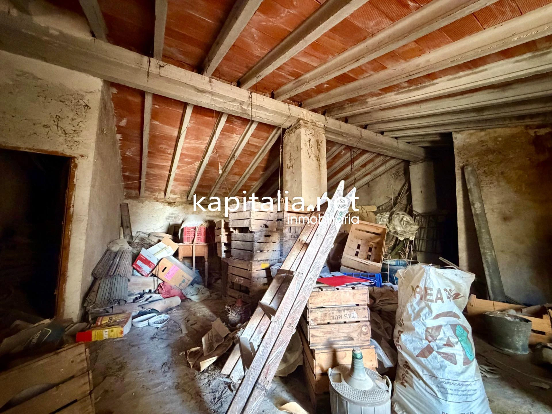 Casa de pueblo en Agres Proyecto de reforma integral con tejado ya nuevo