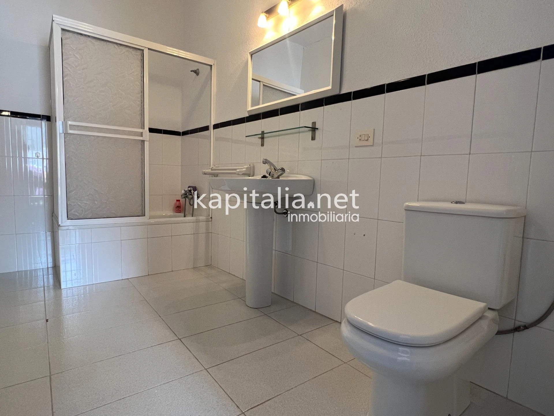 Casa a la venta en el centro de Salem