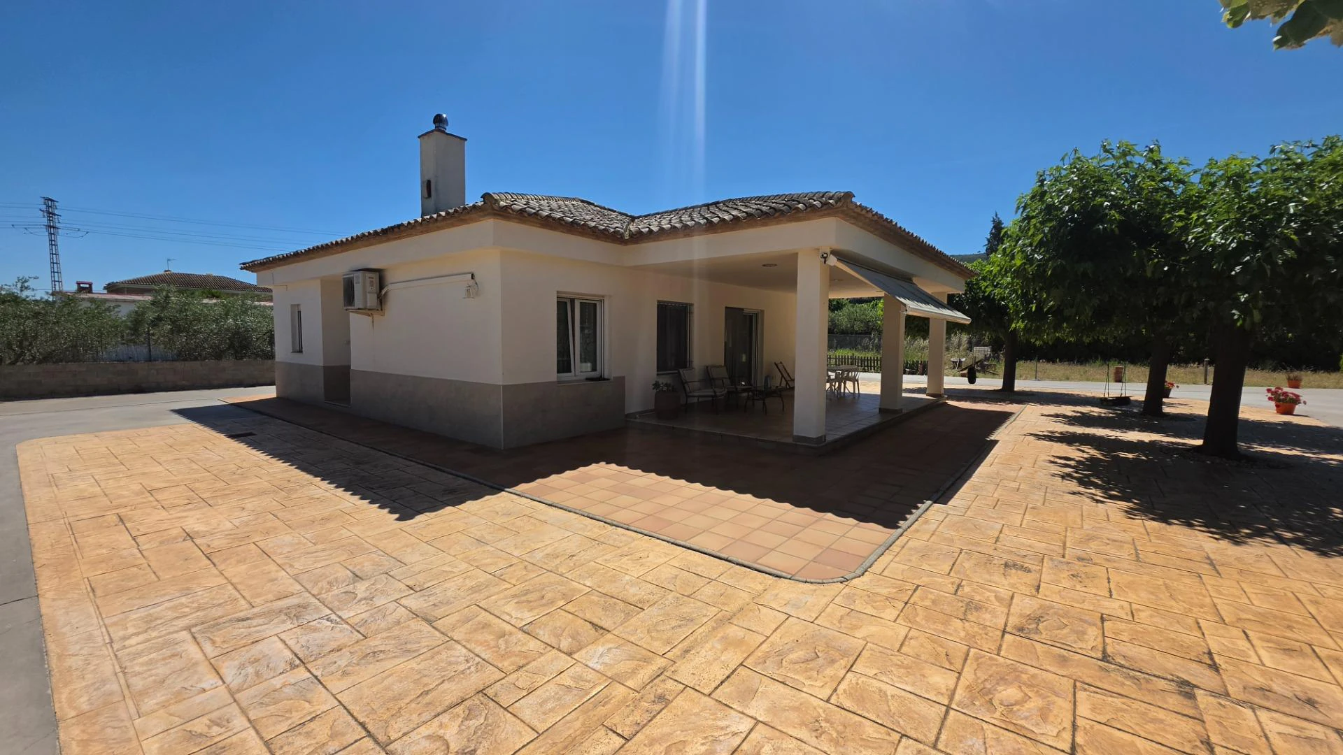 EXCELENTE CHALET A LA VENTA EN ONTINYENT