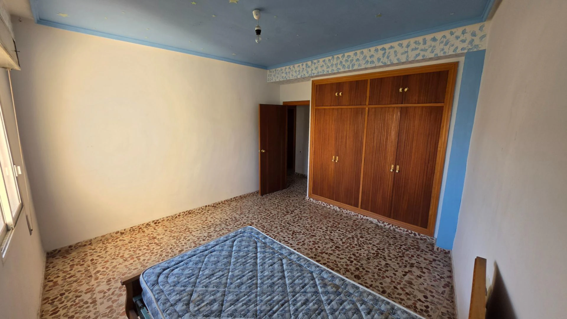 AMPLIA Y LUMINOSA VIVIENDA EN AVENIDA ALMAIG !!! EXCLUSIVA EN KAPITALIA!!!