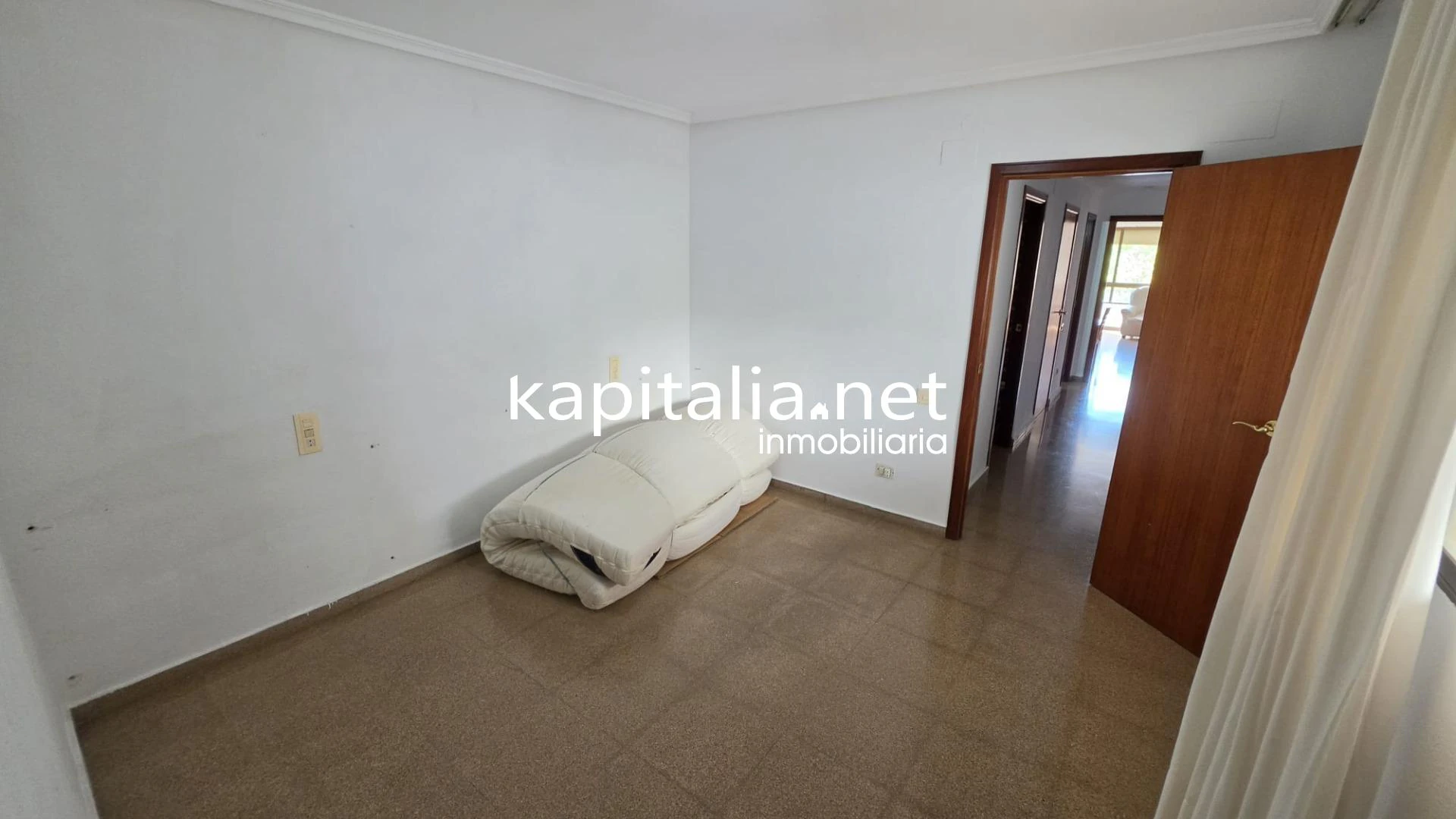 10337 - Estupendo piso a la venta en Ontinyent , zona San José
