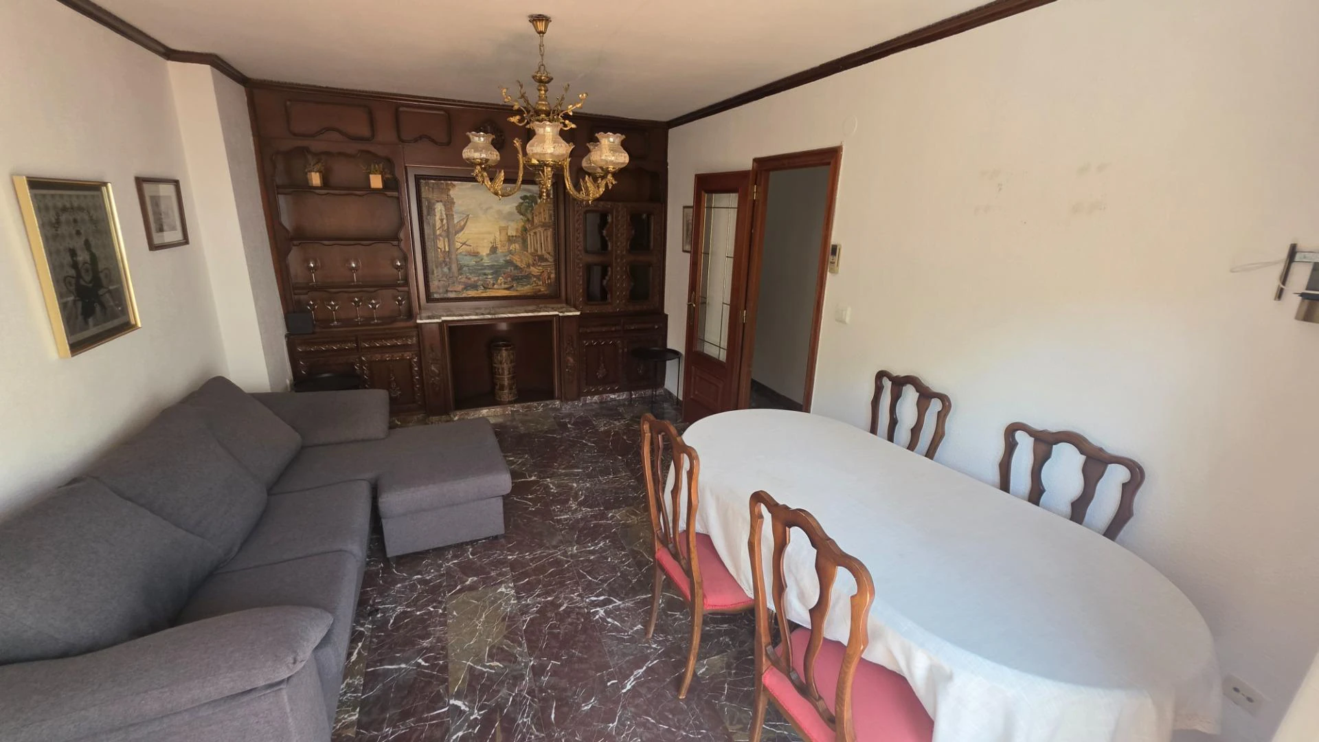 OPORTUNIDAD!!!! VIVIENDA A LA VENTA JUNTO A LA PLAZA CONCEPCIÓN!!!