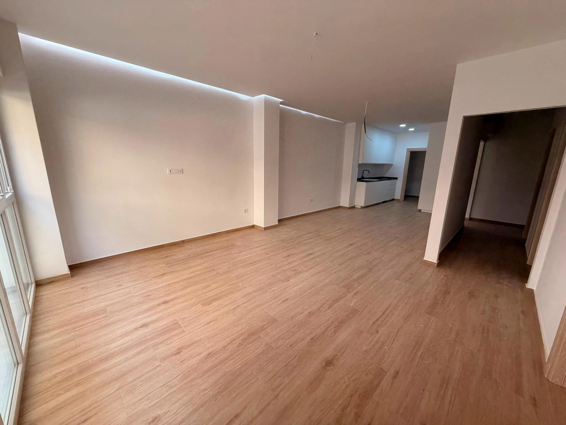 VIVIENDA SITUADA EN PLANTA BAJA, TOTALMENTE REFORMADA!!!