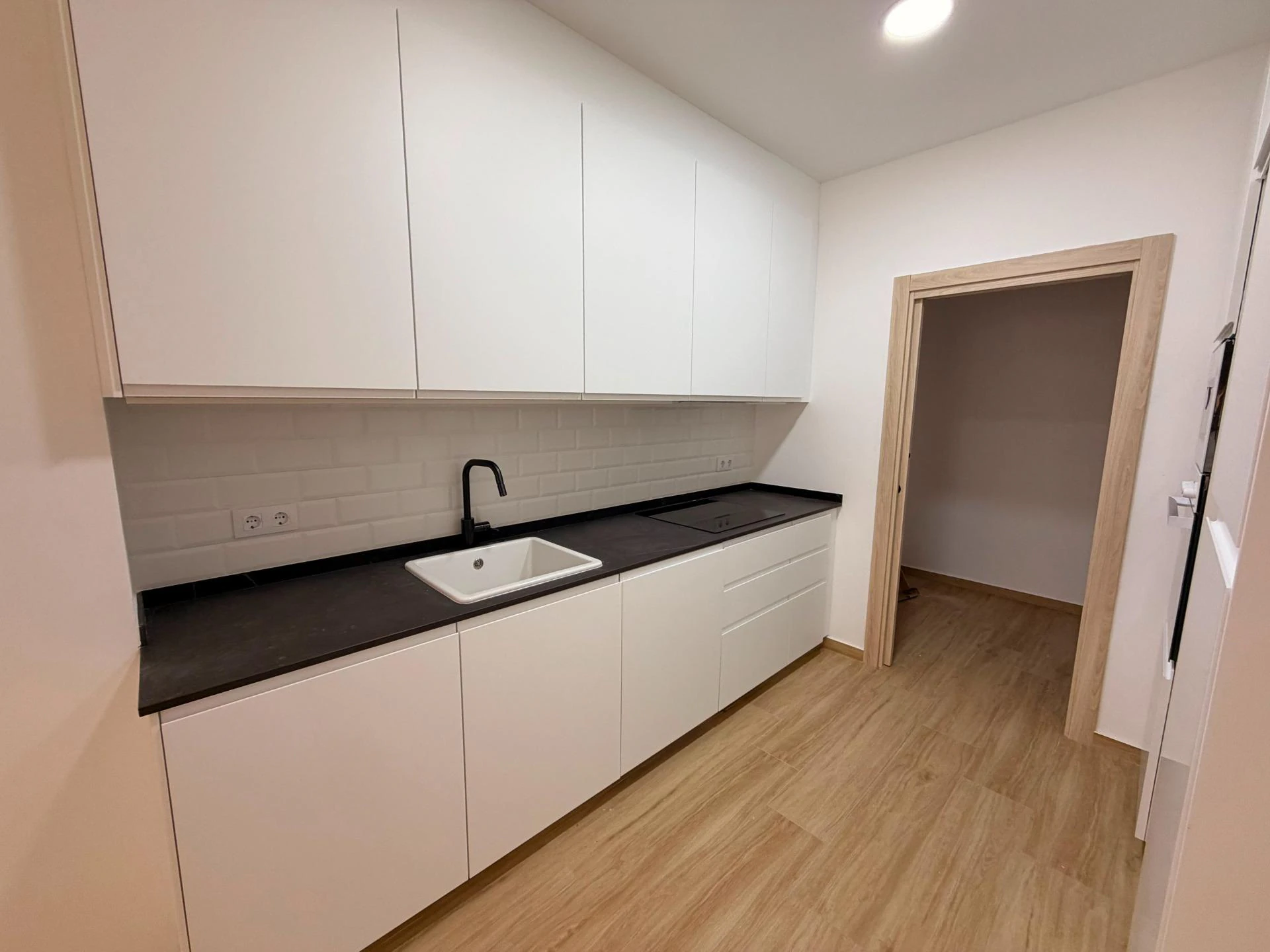 VIVIENDA SITUADA EN PLANTA BAJA, TOTALMENTE REFORMADA!!!