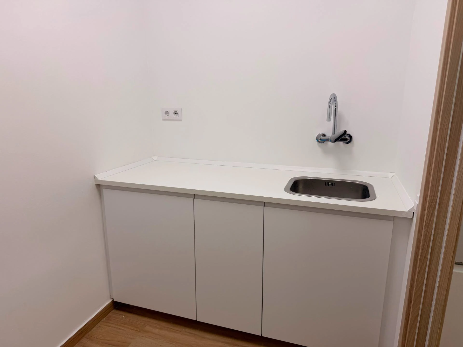 VIVIENDA SITUADA EN PLANTA BAJA, TOTALMENTE REFORMADA!!!