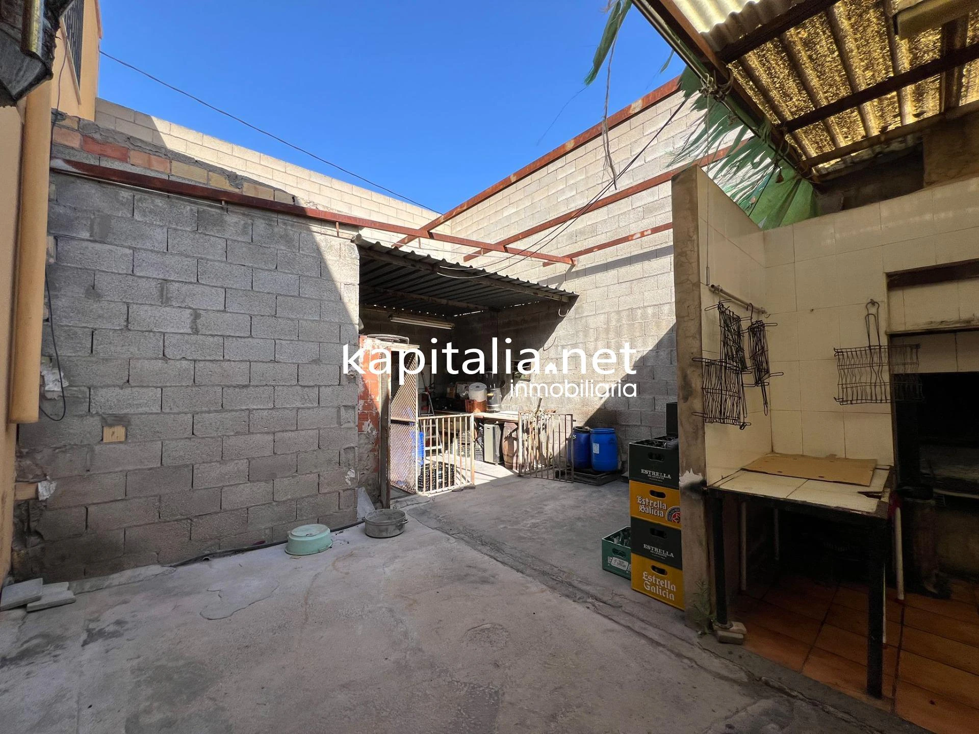Local/restaurante a la venta La Canyada.