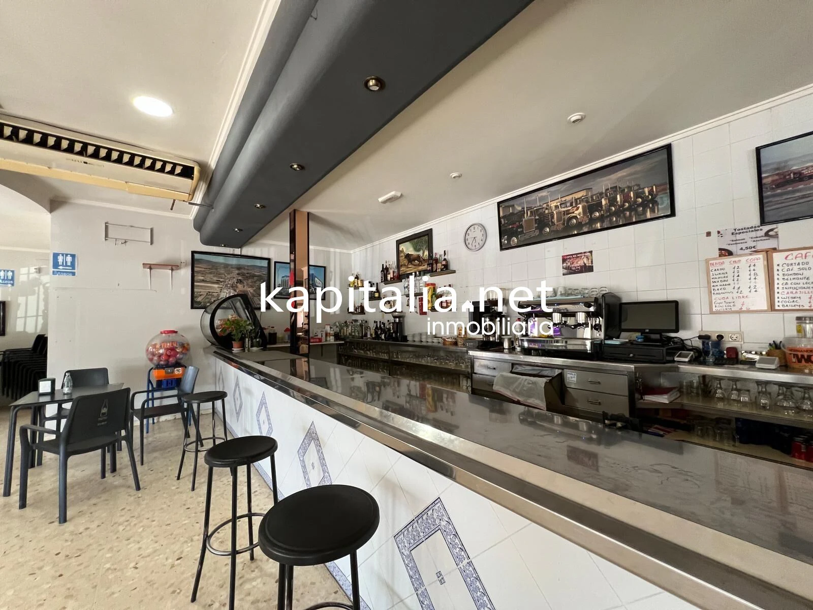 Local/restaurante a la venta La Canyada.
