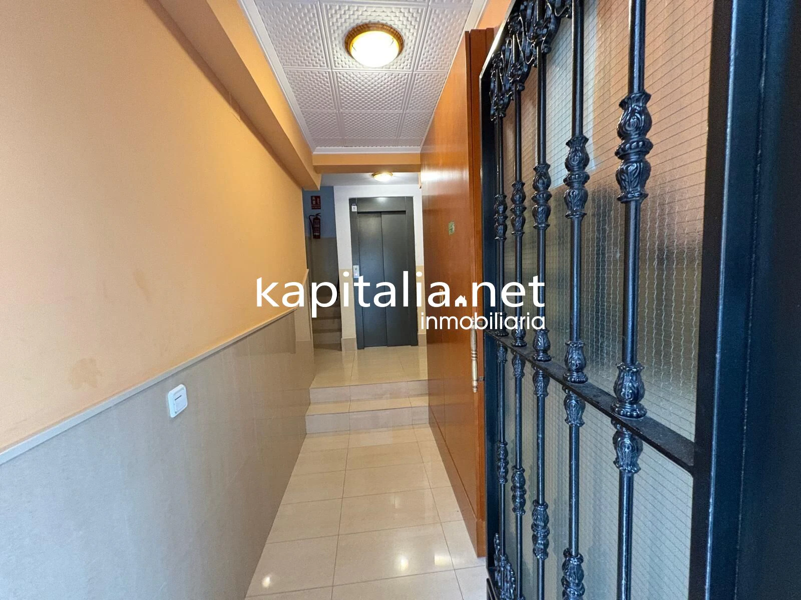 ESTUPENDO PISO COMPLETAMENTE EQUIPADO A LA VENTA EN LA LLOSA DE RANES