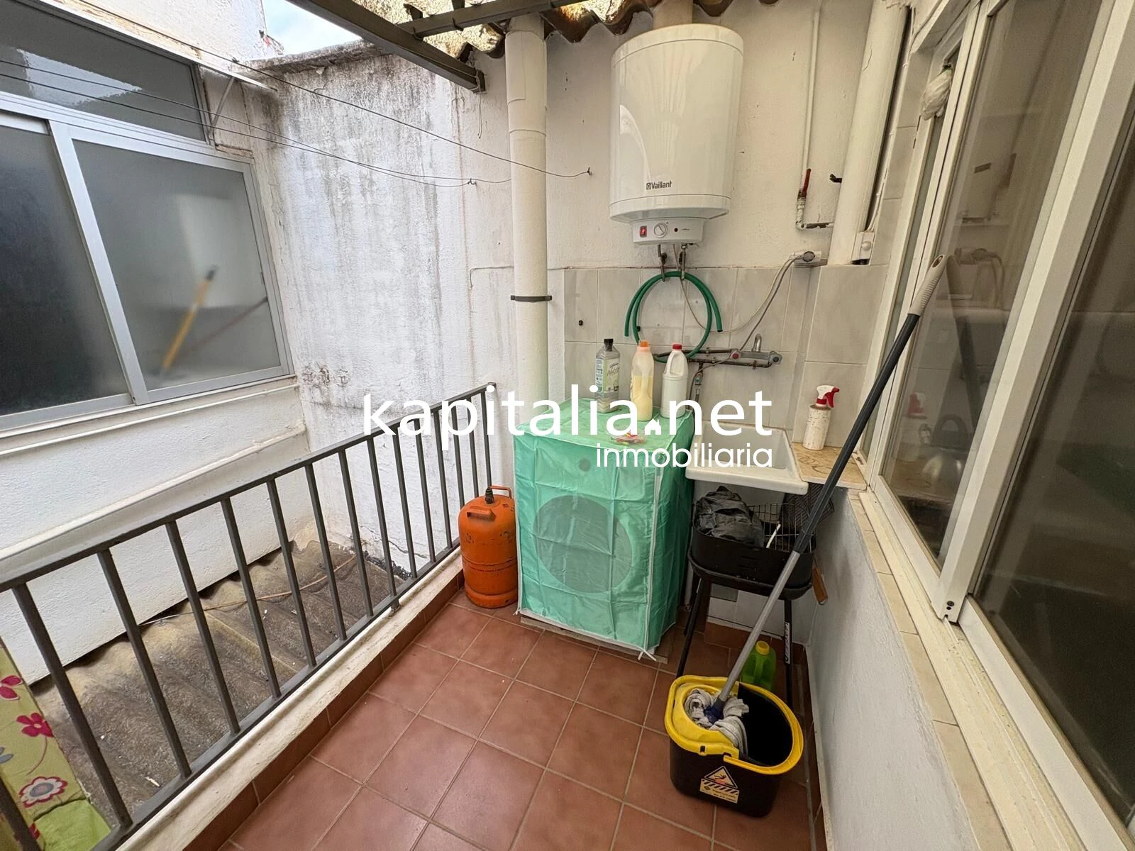 ESTUPENDO PISO COMPLETAMENTE EQUIPADO A LA VENTA EN LA LLOSA DE RANES