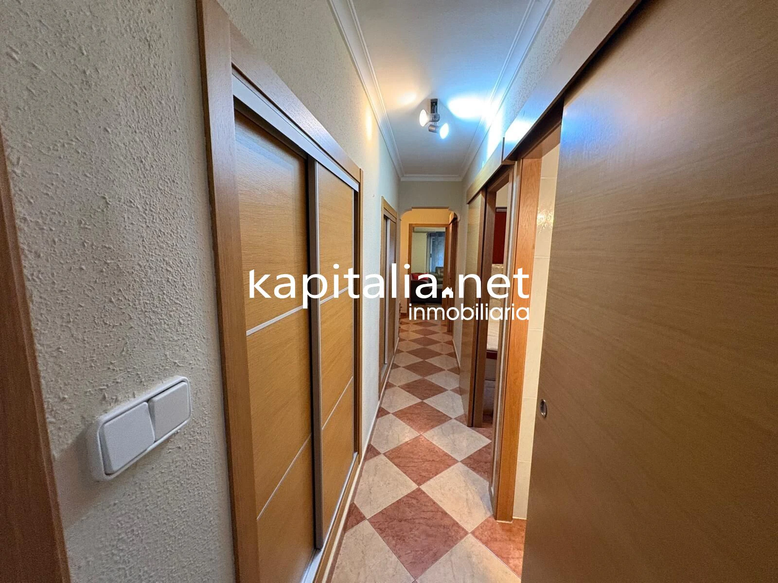 ESTUPENDO PISO COMPLETAMENTE EQUIPADO A LA VENTA EN LA LLOSA DE RANES
