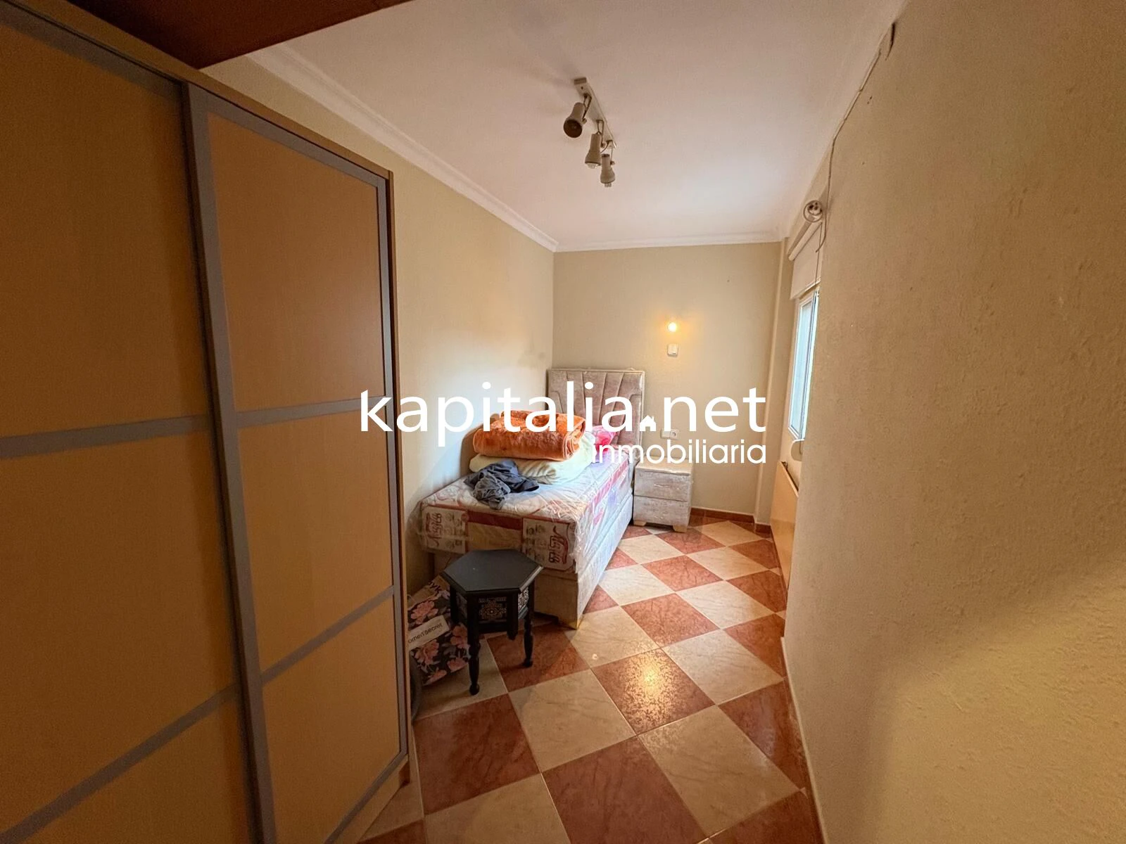 ESTUPENDO PISO COMPLETAMENTE EQUIPADO A LA VENTA EN LA LLOSA DE RANES