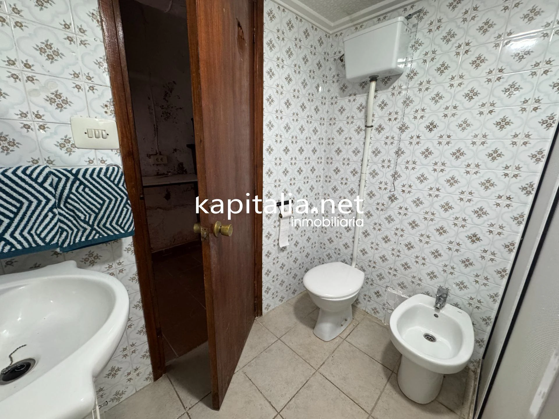 Casa de tres plantas a la venta en Ontinyent