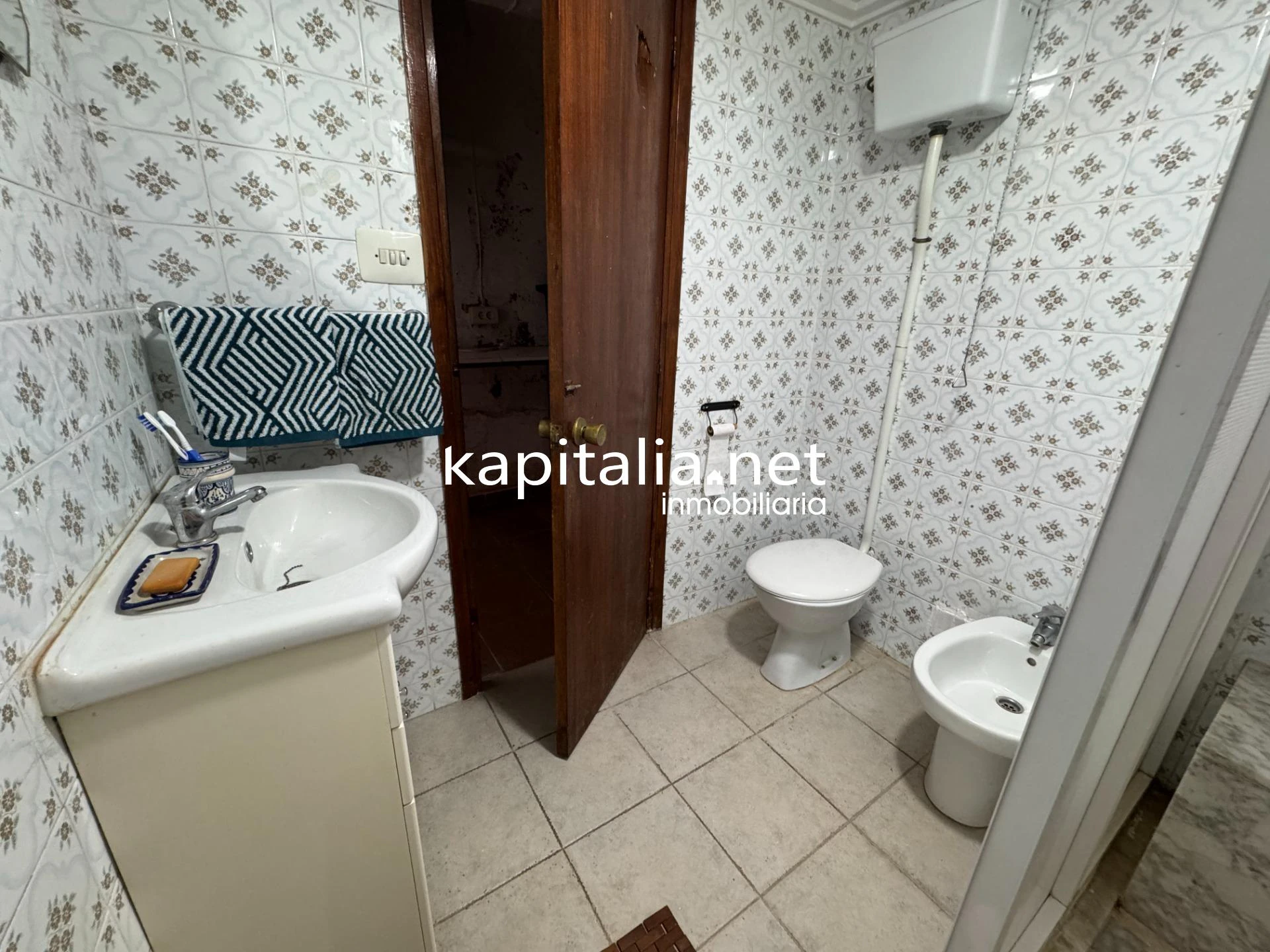 Casa de tres plantas a la venta en Ontinyent