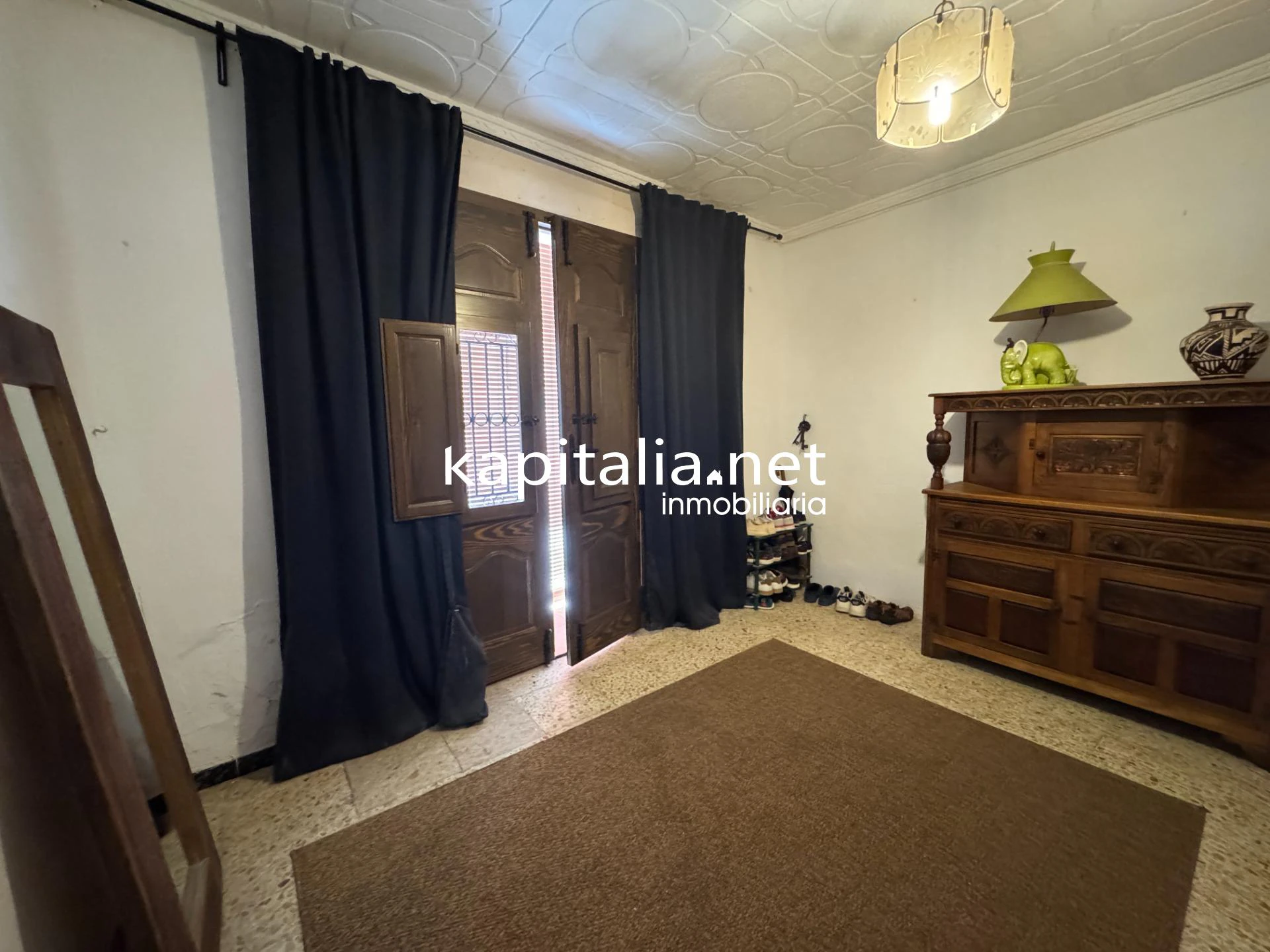 Casa de tres plantas a la venta en Ontinyent