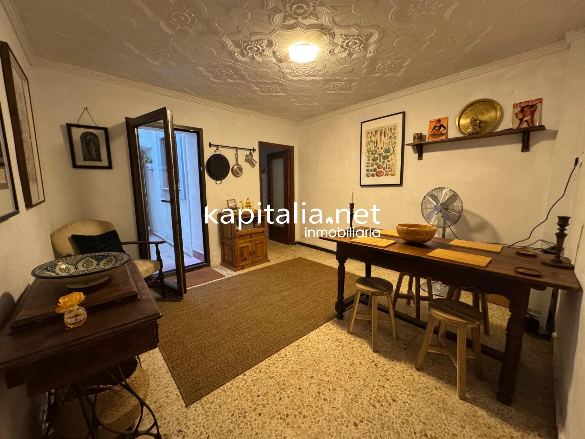 Casa de tres plantas a la venta en Ontinyent