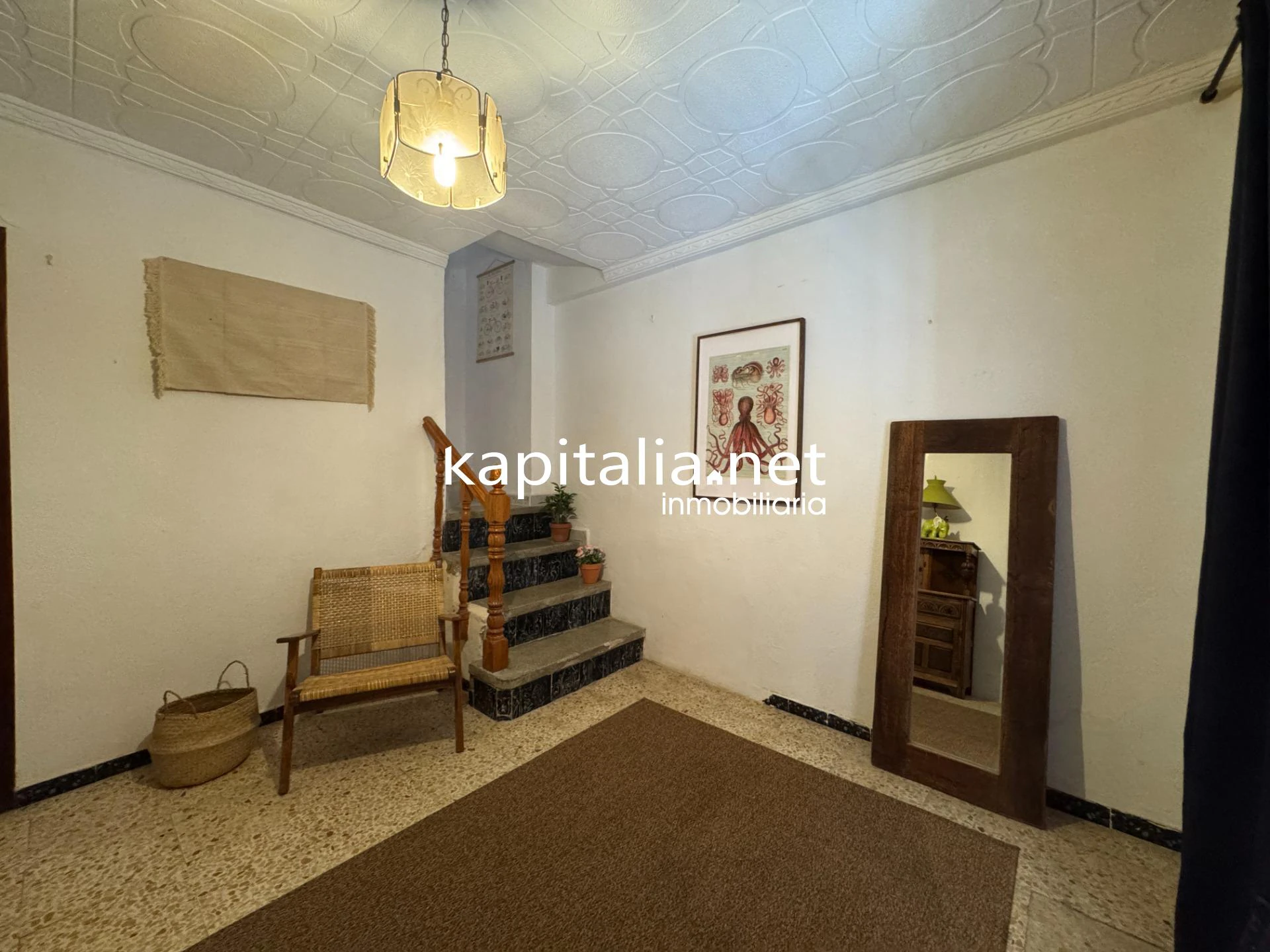 Casa de tres plantas a la venta en Ontinyent