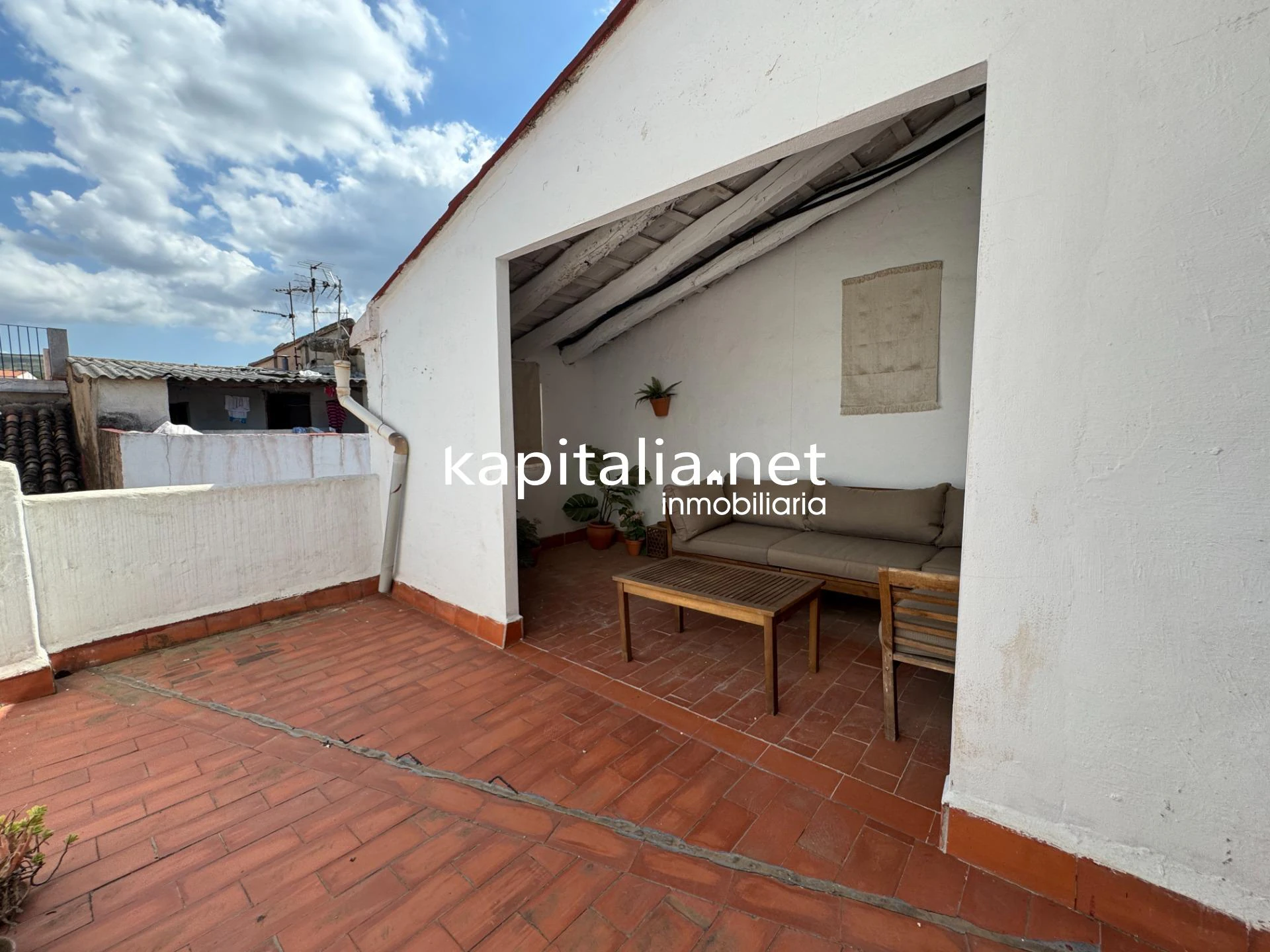 Casa de tres plantas a la venta en Ontinyent