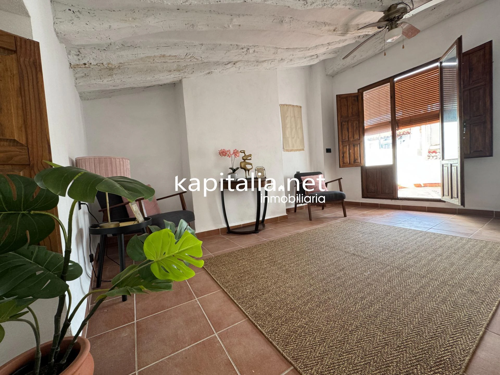 Casa de tres plantas a la venta en Ontinyent