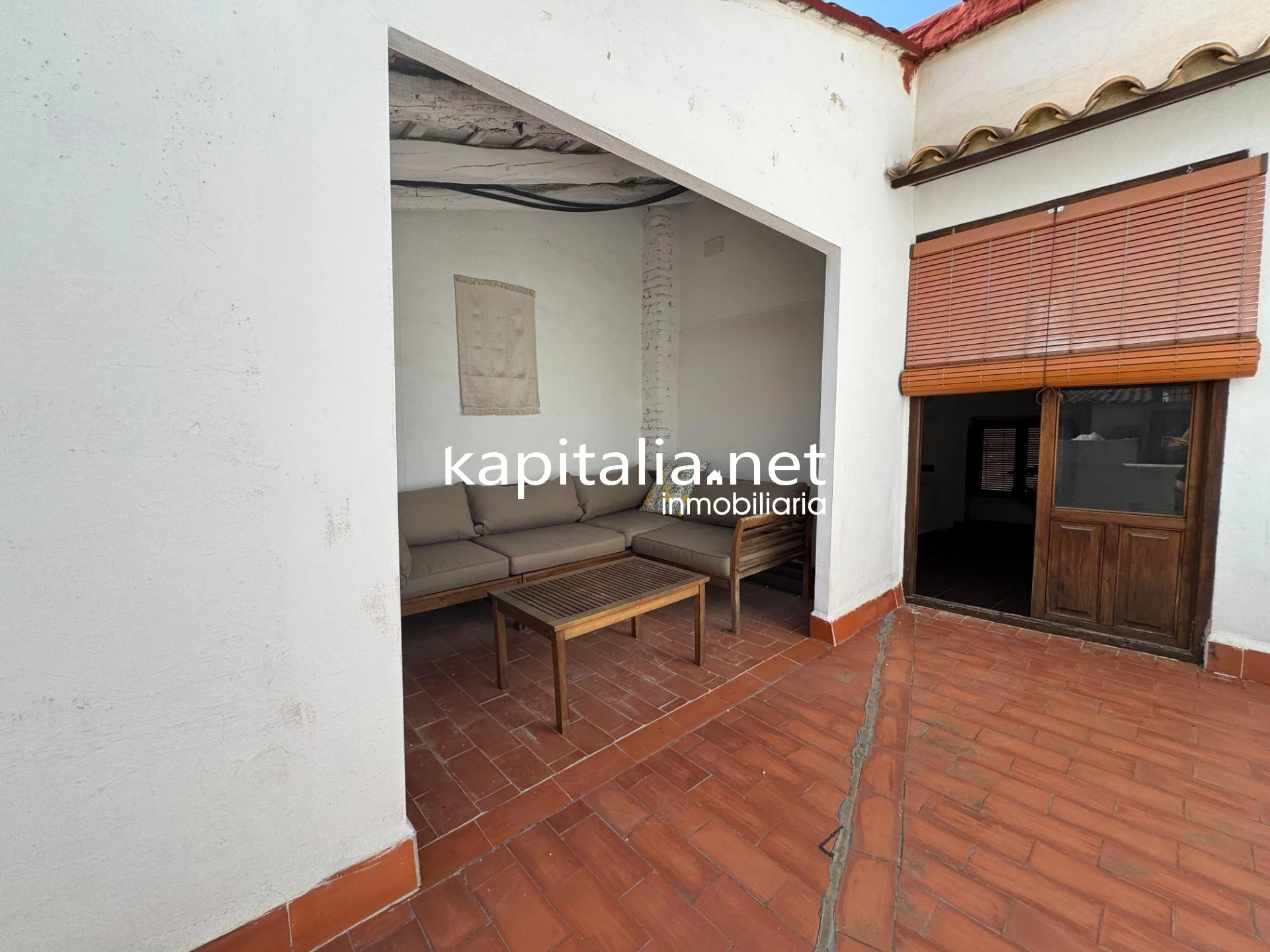 Casa de tres plantas a la venta en Ontinyent