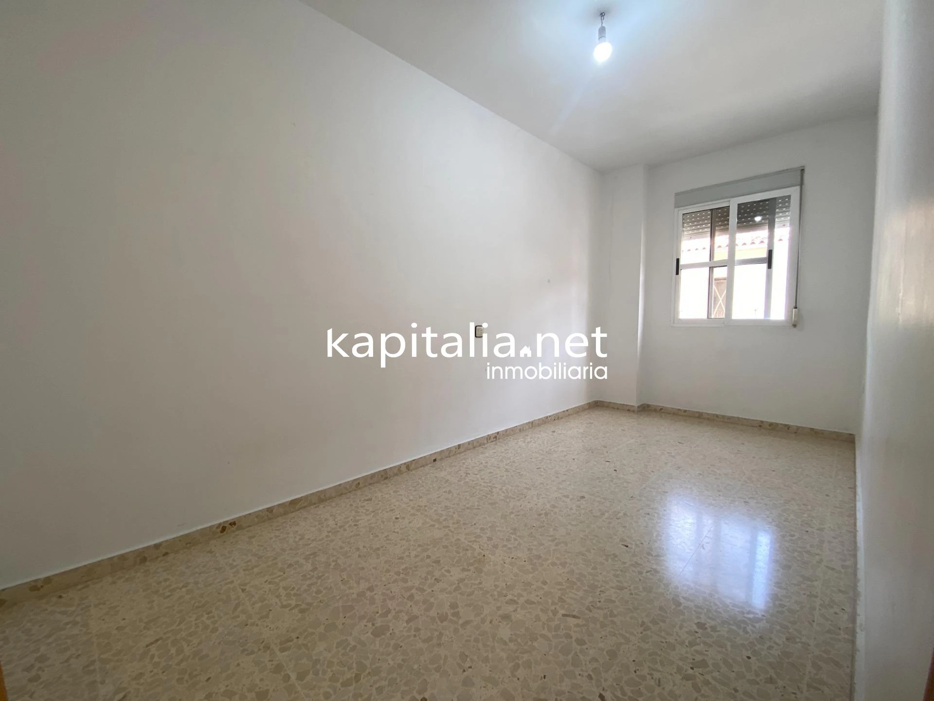 Amplio y luminoso piso en VENTA en La Bola, Xàtiva, con garaje y trastero