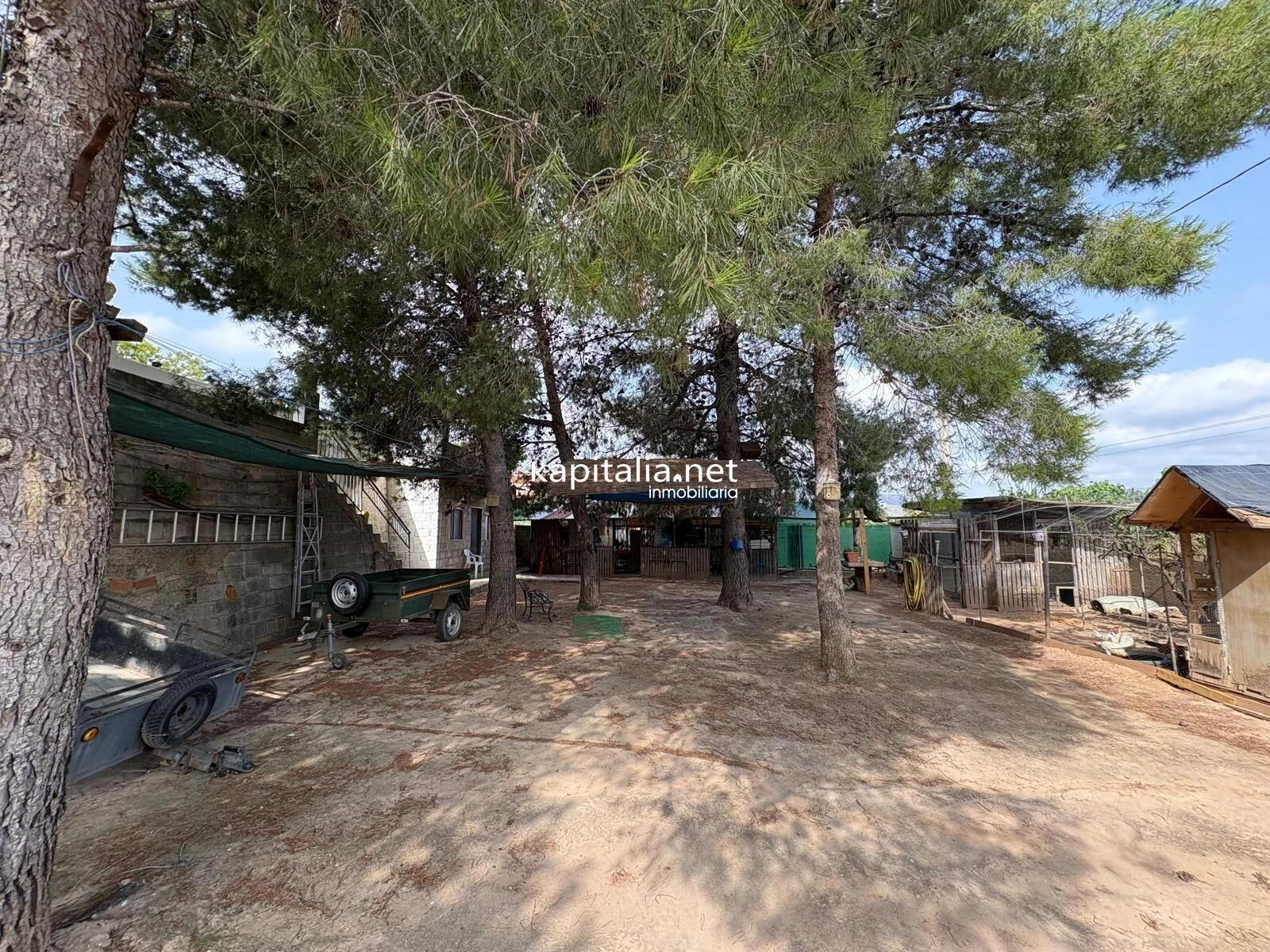 ESPECTACULAR CHALET A LA VENTA EN URBANIZACION DE CARCER
