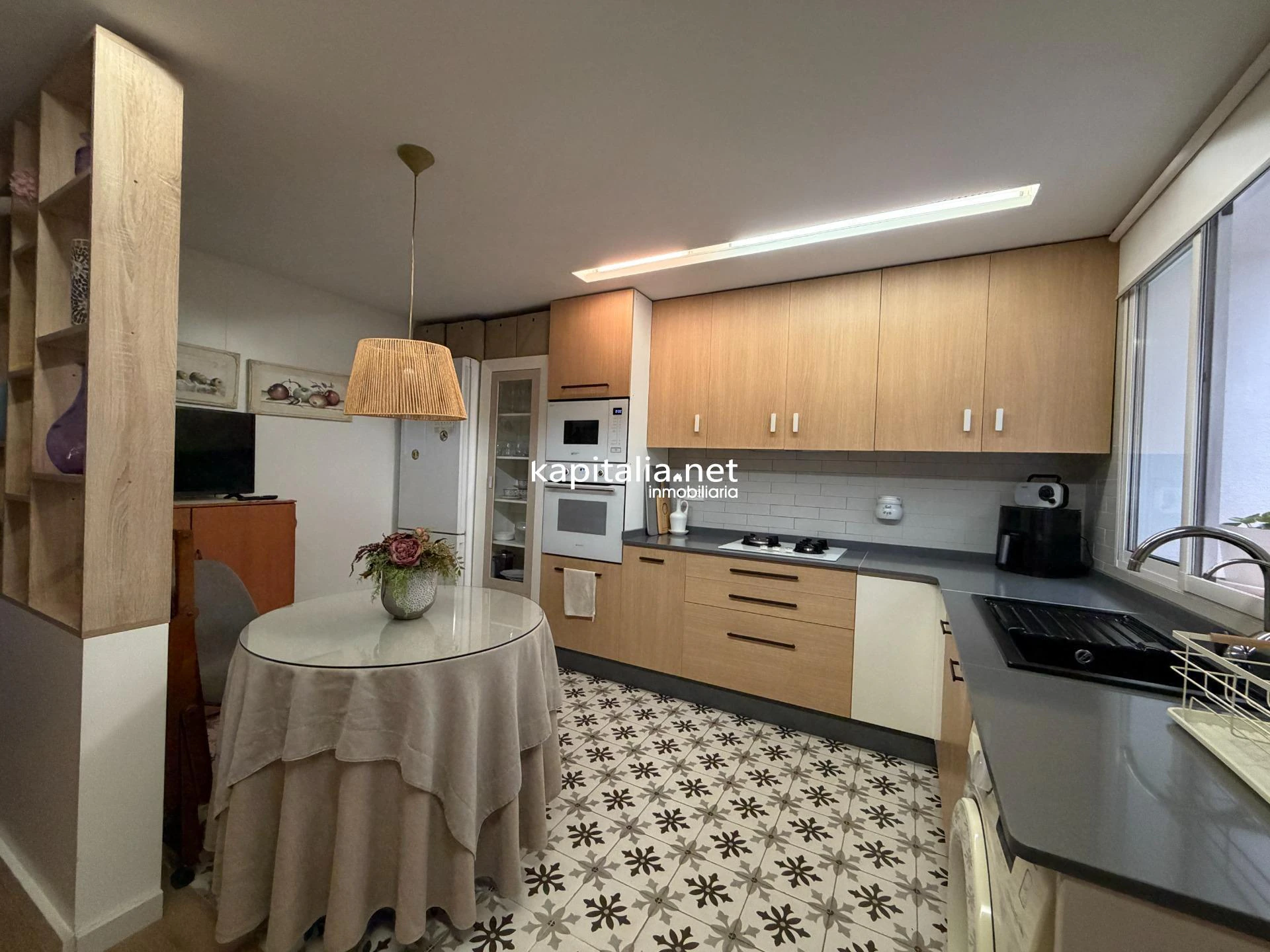 10555 - CASA EN EXCLUSIVA EN UNA DE LAS ZONAS MAS CODICIADAS DE ONTINYENT. VEN A VERLA, TE SORPRENDERÁ!!!.