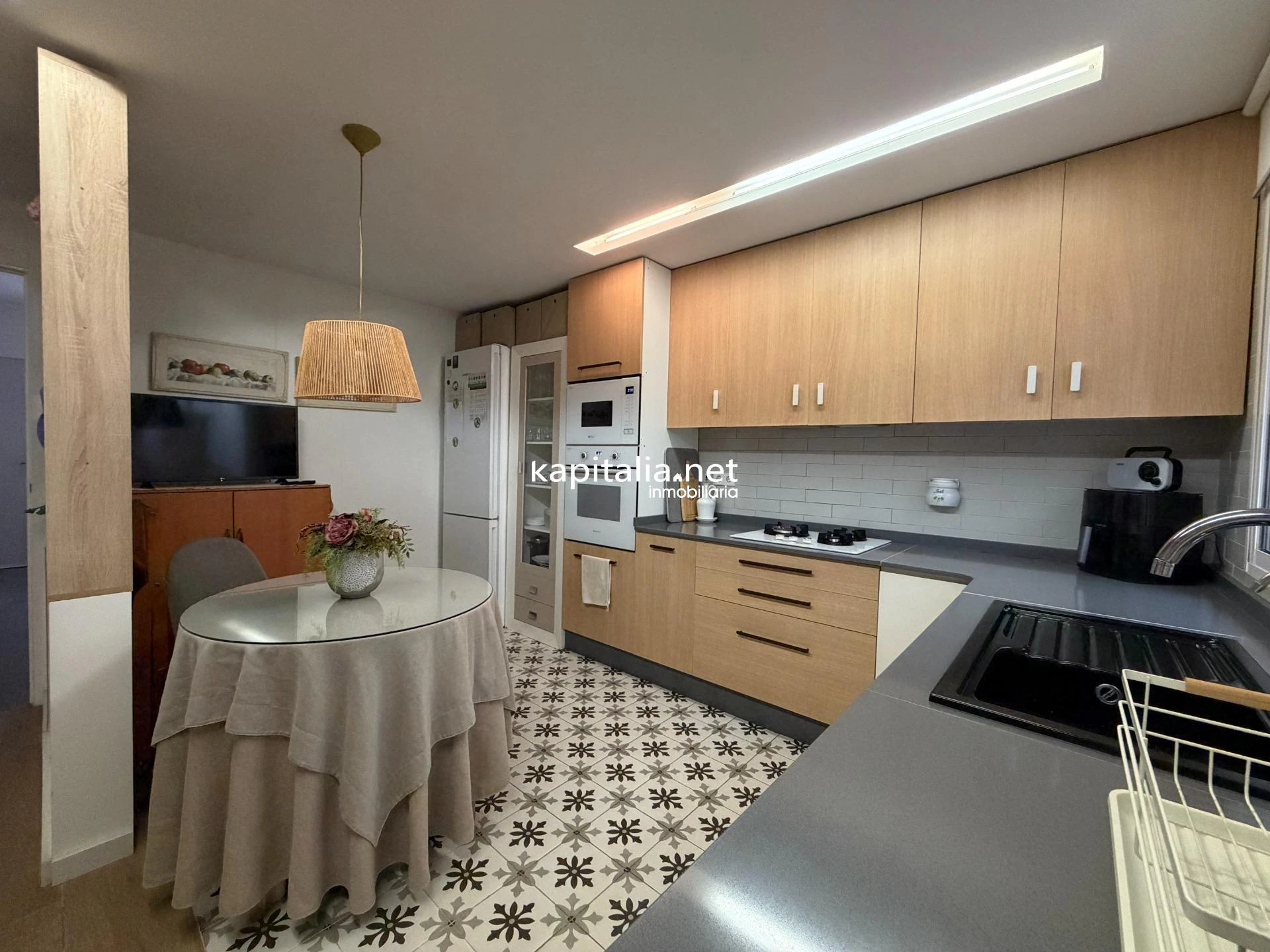 10555 - CASA EN EXCLUSIVA EN UNA DE LAS ZONAS MAS CODICIADAS DE ONTINYENT. VEN A VERLA, TE SORPRENDERÁ!!!.