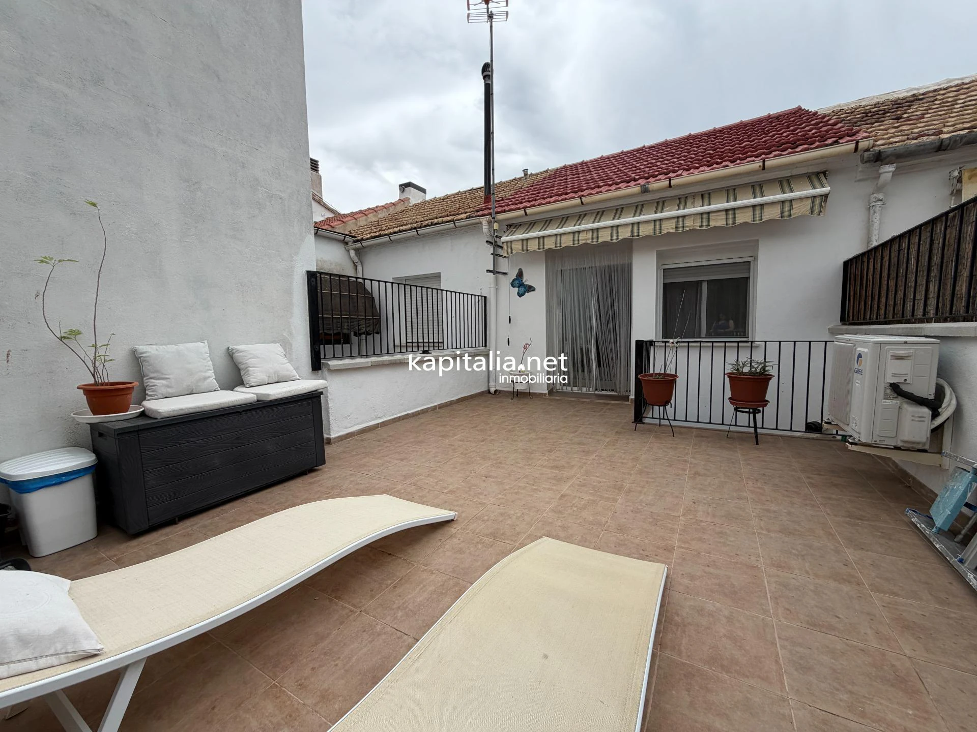 10555 - CASA EN EXCLUSIVA EN UNA DE LAS ZONAS MAS CODICIADAS DE ONTINYENT. VEN A VERLA, TE SORPRENDERÁ!!!.