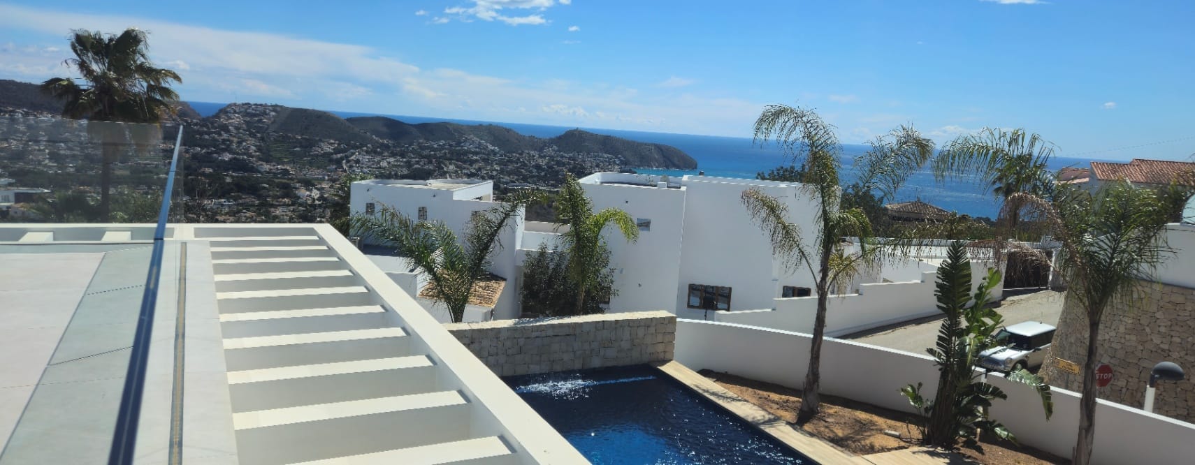 DC0001 - Villa moderna con vistas al mar y a la montaña en Moraira