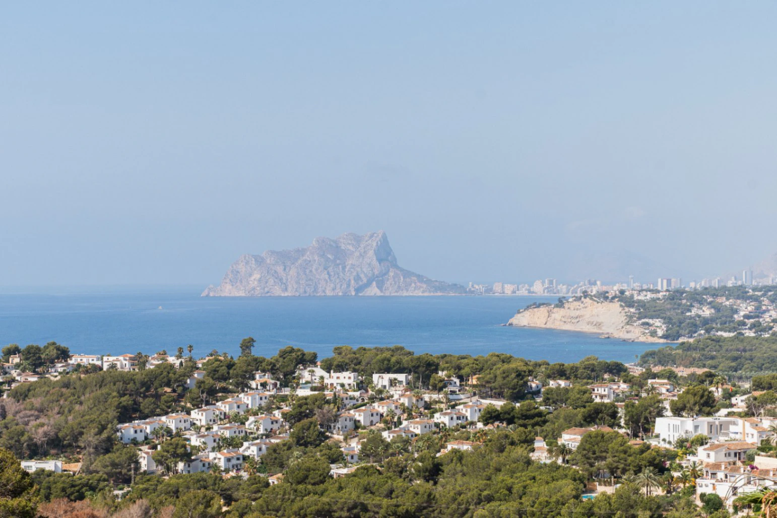 Villa à vendre avec des vues spectaculaires sur la mer