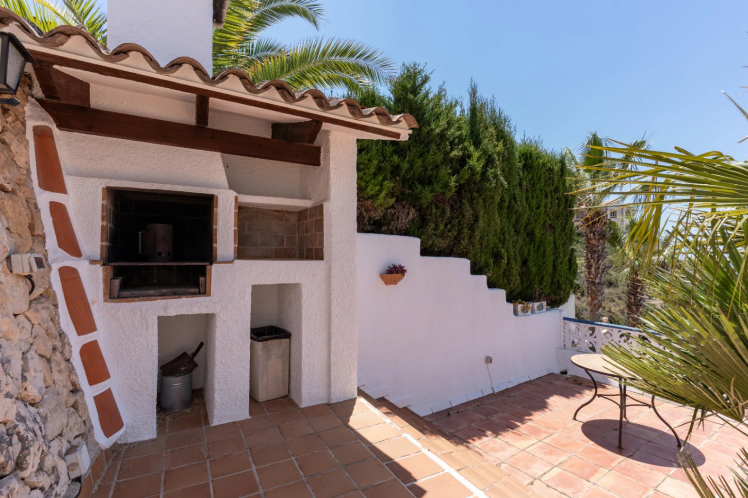 Villa à vendre avec des vues spectaculaires sur la mer