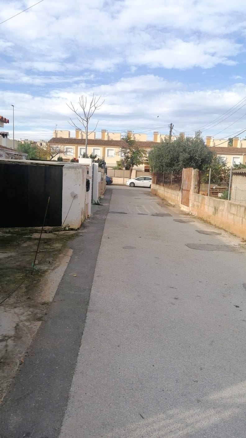 GARAJE CON PARCELA URBANA A SOLO 400MTS DÉNIA