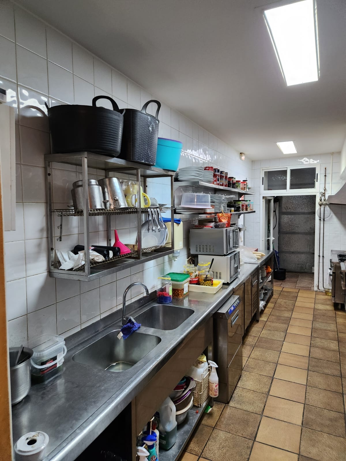 SE VENDE BAR-RESTAURANTE EN ELS POBLETS