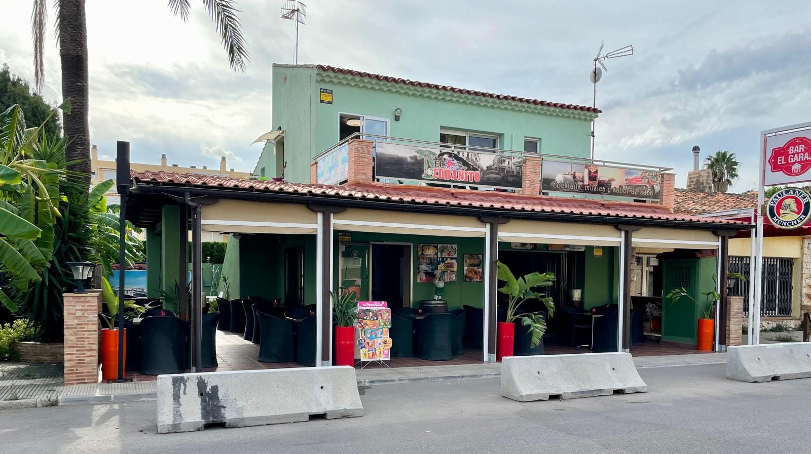 restaurante con vivienda playa Marinas Denia