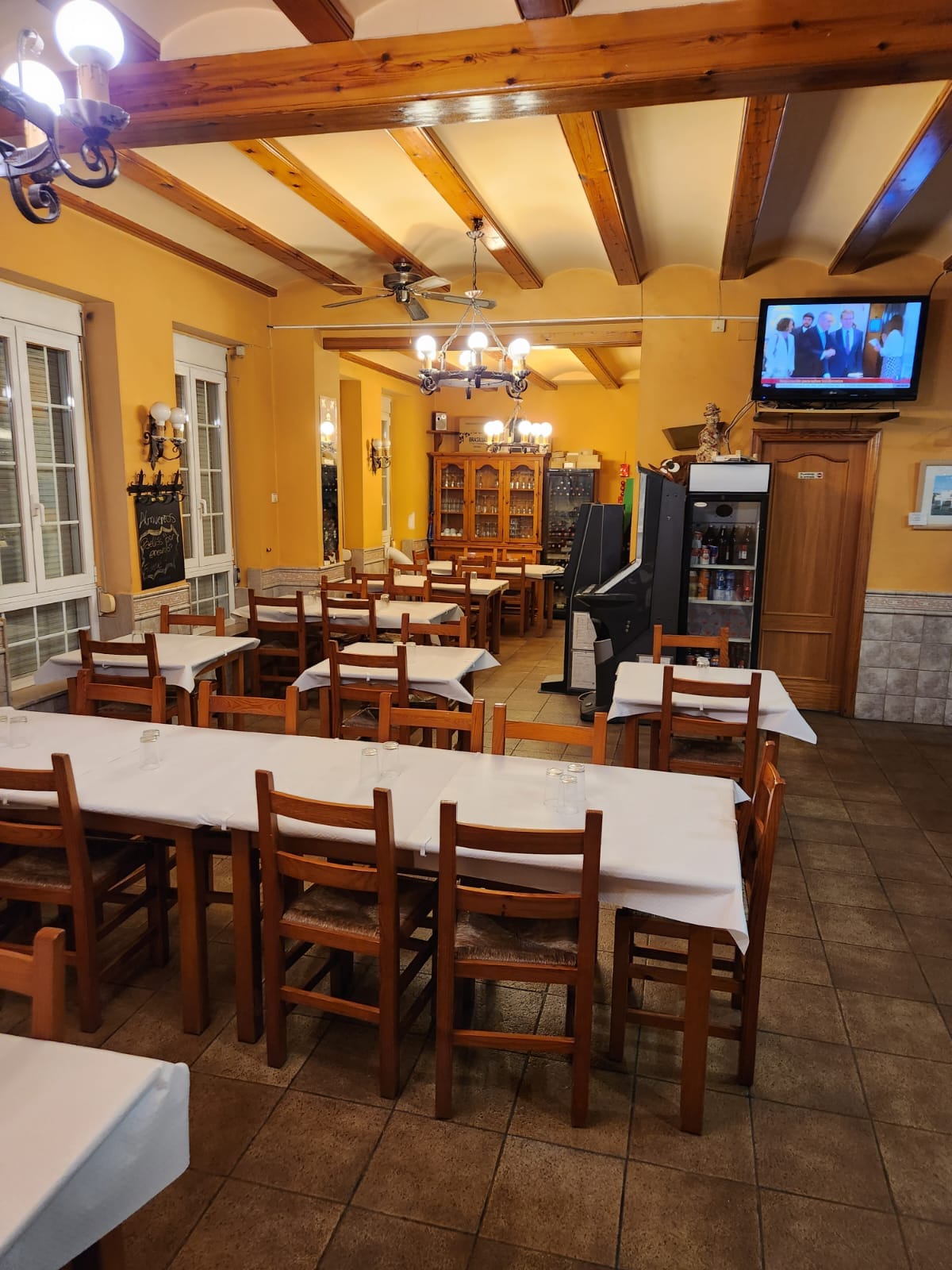 SE VENDE BAR-RESTAURANTE EN ELS POBLETS