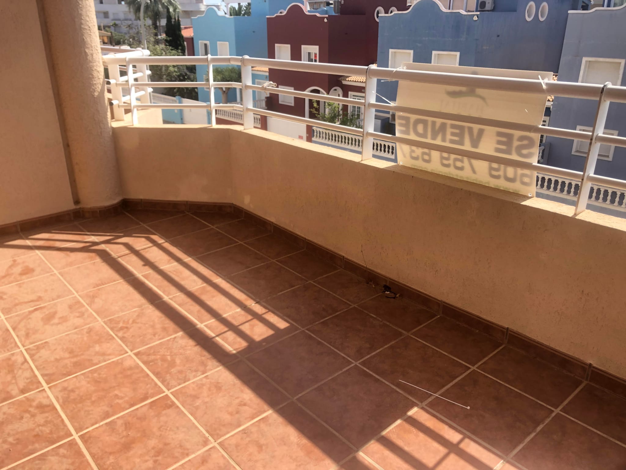 SE ALQUILA APARTAMENTO JUNTO A UNA DE LAS MEJORES PLAYAS DE DENIA
