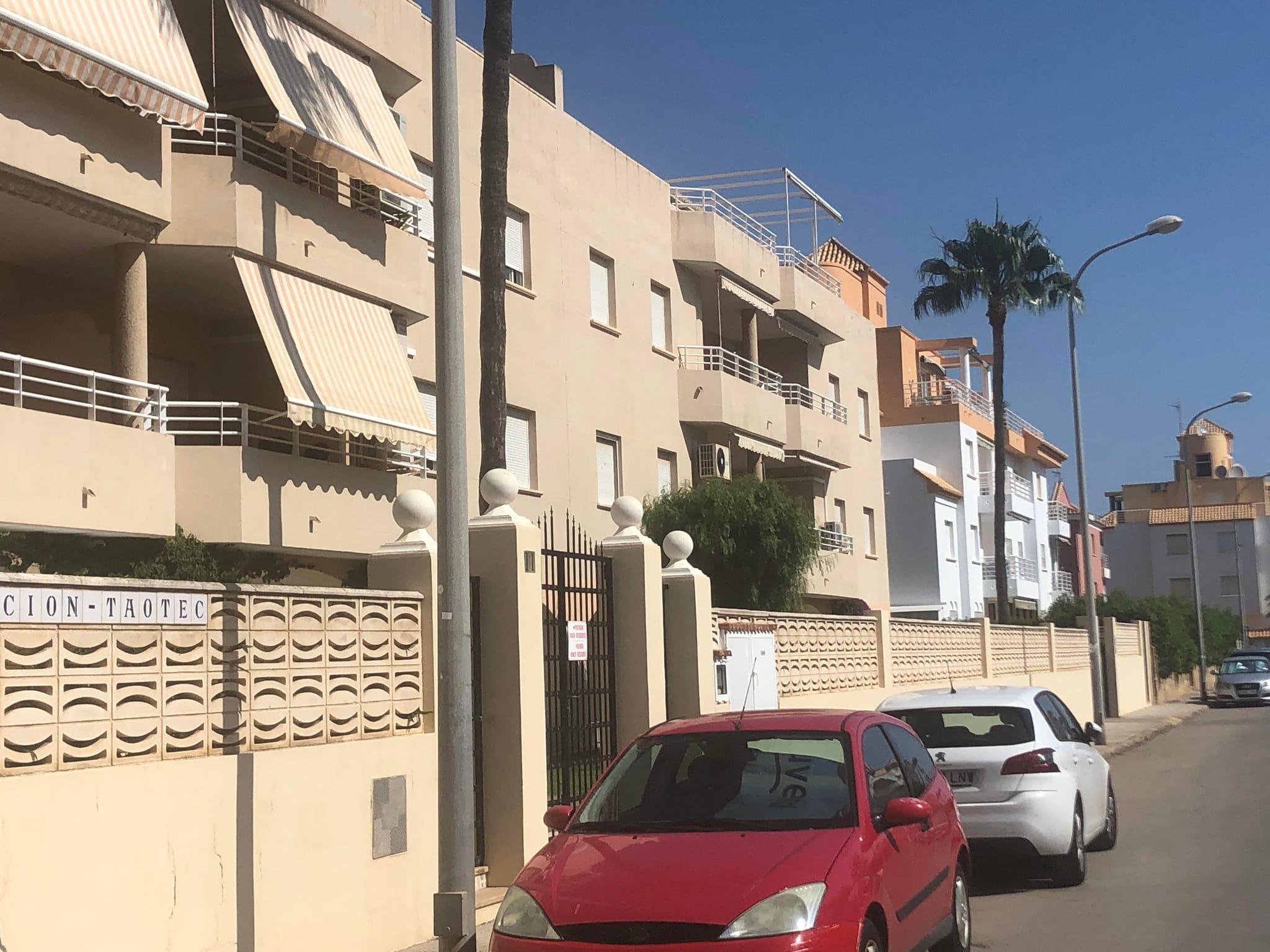 SE ALQUILA APARTAMENTO JUNTO A UNA DE LAS MEJORES PLAYAS DE DENIA