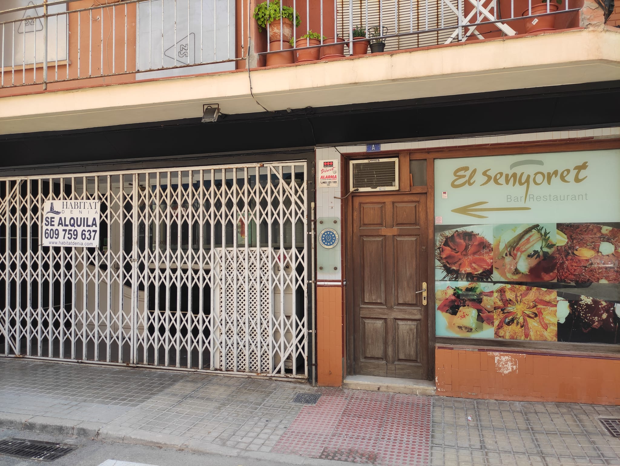 SE VENDE RESTAURANTE JUNTO A OFICINA EN DENIA