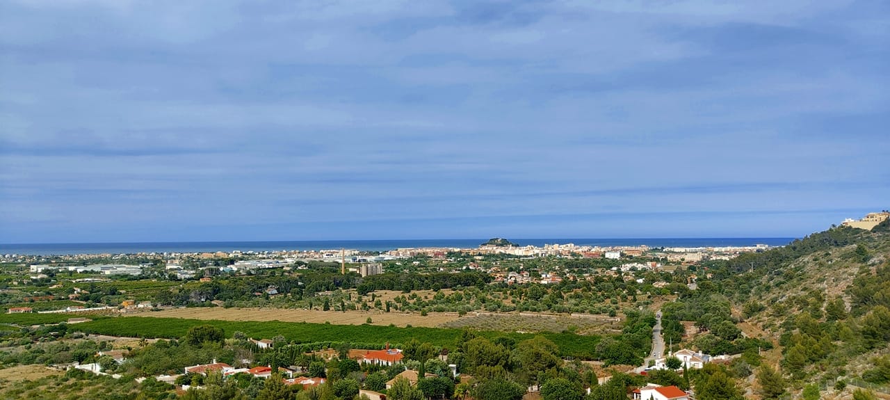 Parcela en Denia con vistas al mar
